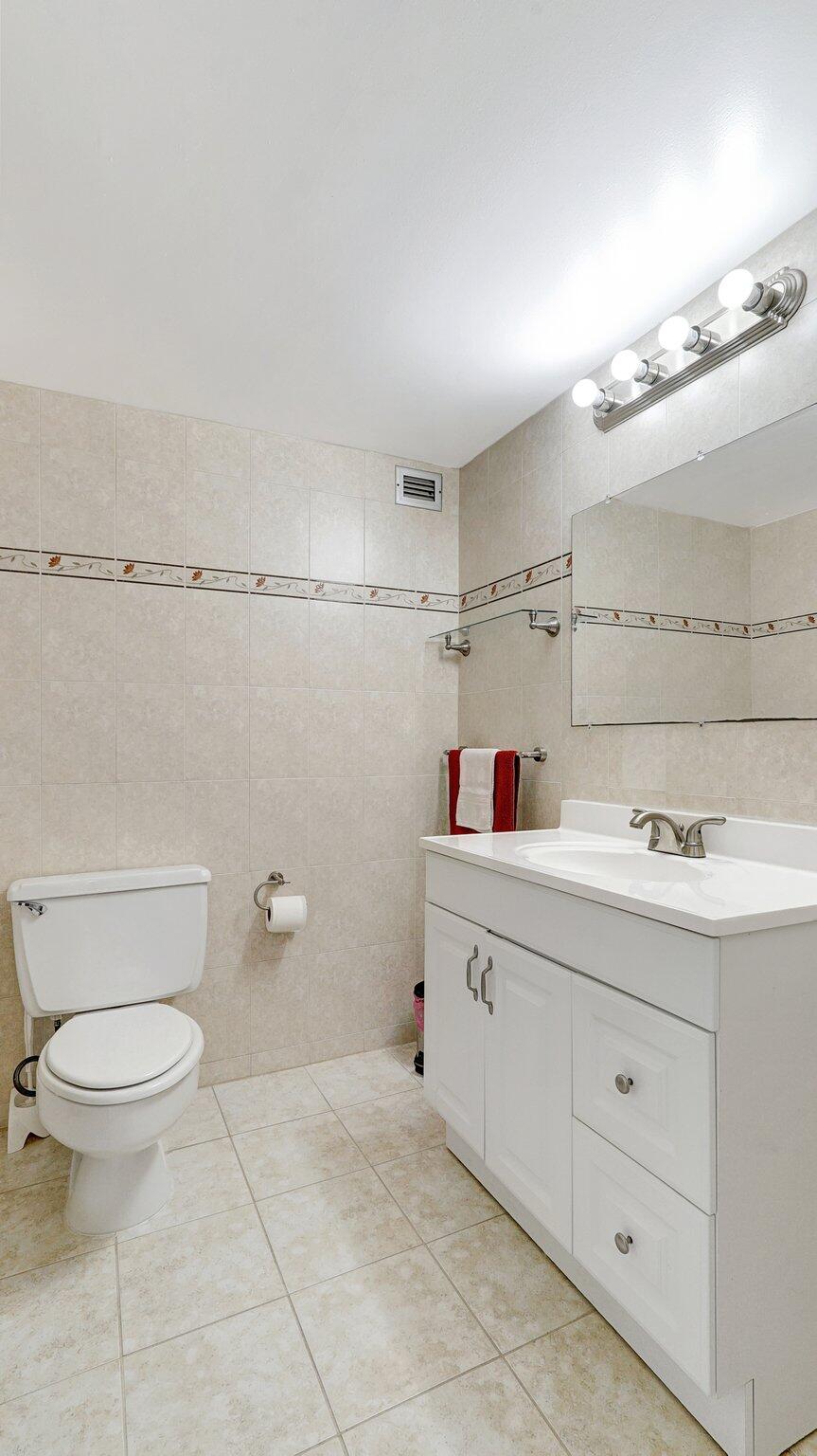 427 Golden Isles Drive 5j Property Photo 25