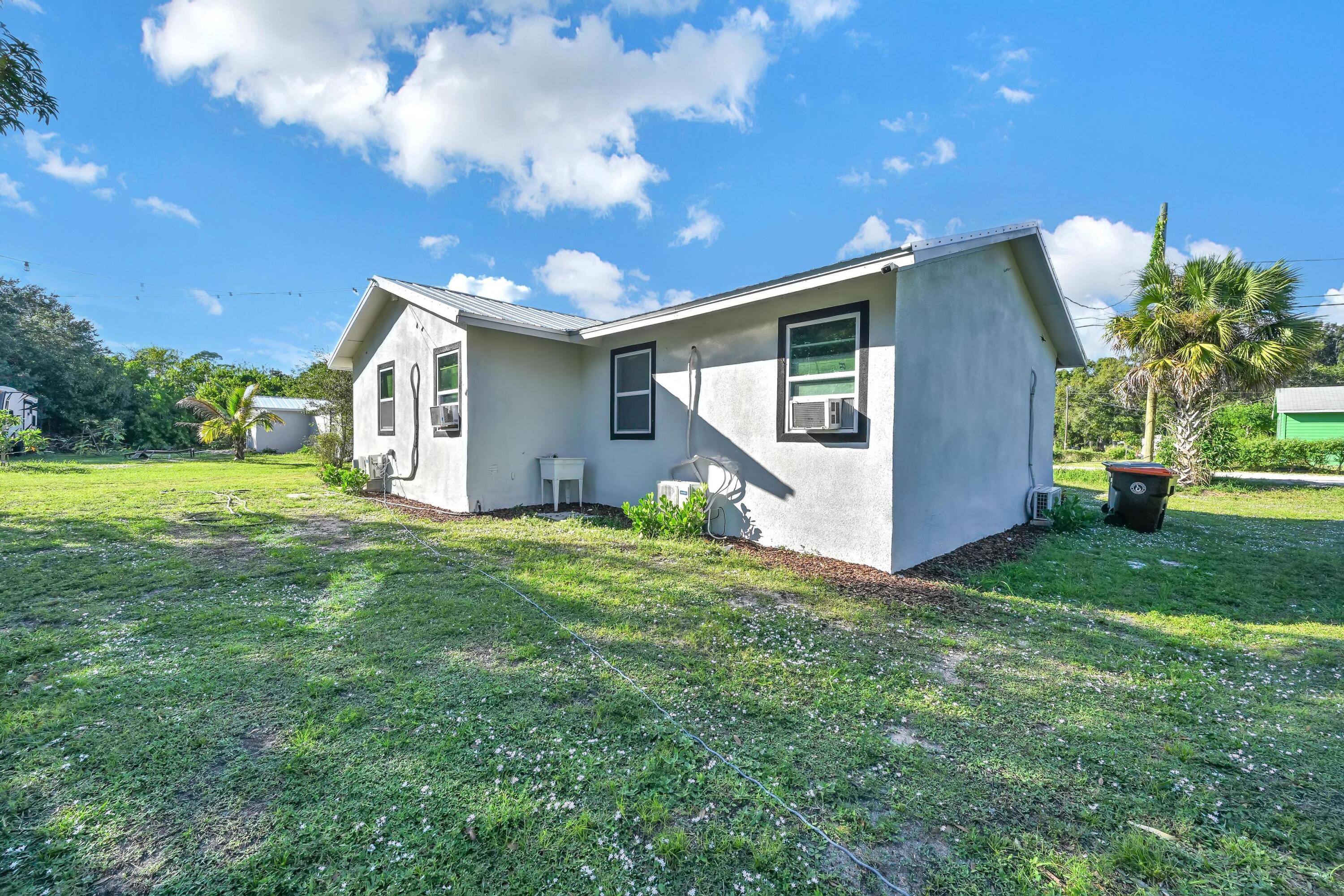 6385 86th Place Property Photo 2
