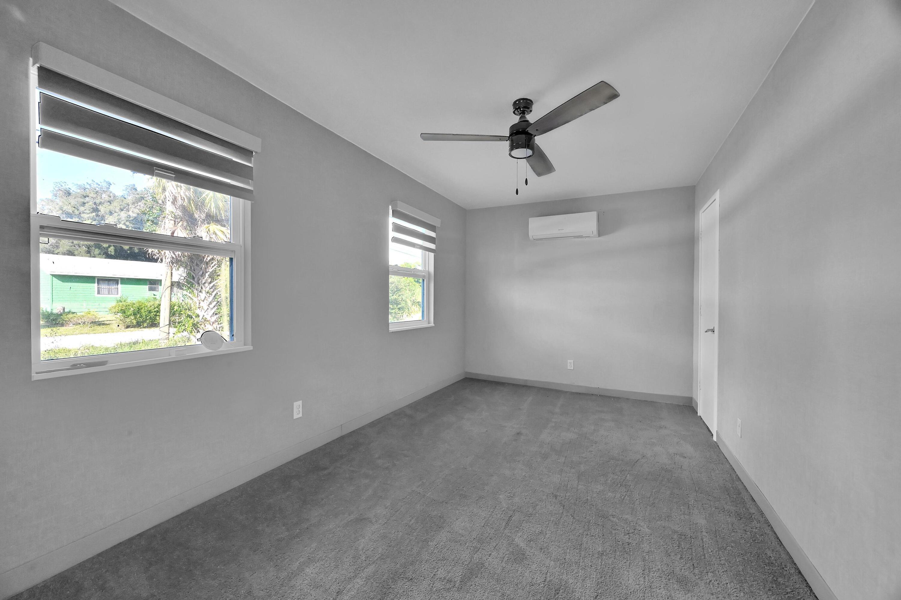 6385 86th Place Property Photo 11