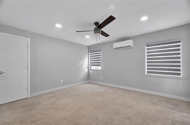 6385 86th Place Property Photo 14