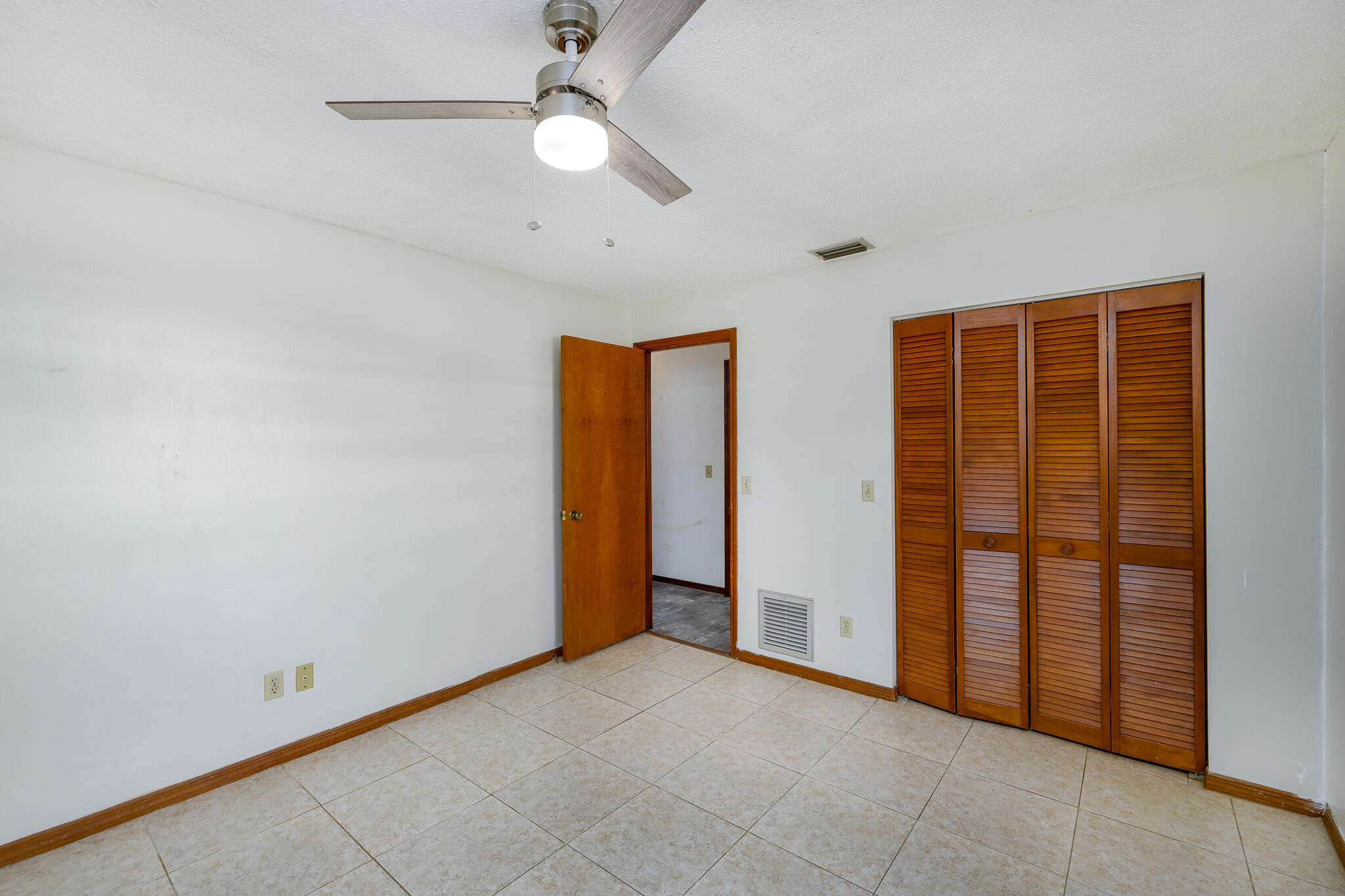 4262 S Centennial Avenue Property Photo 24
