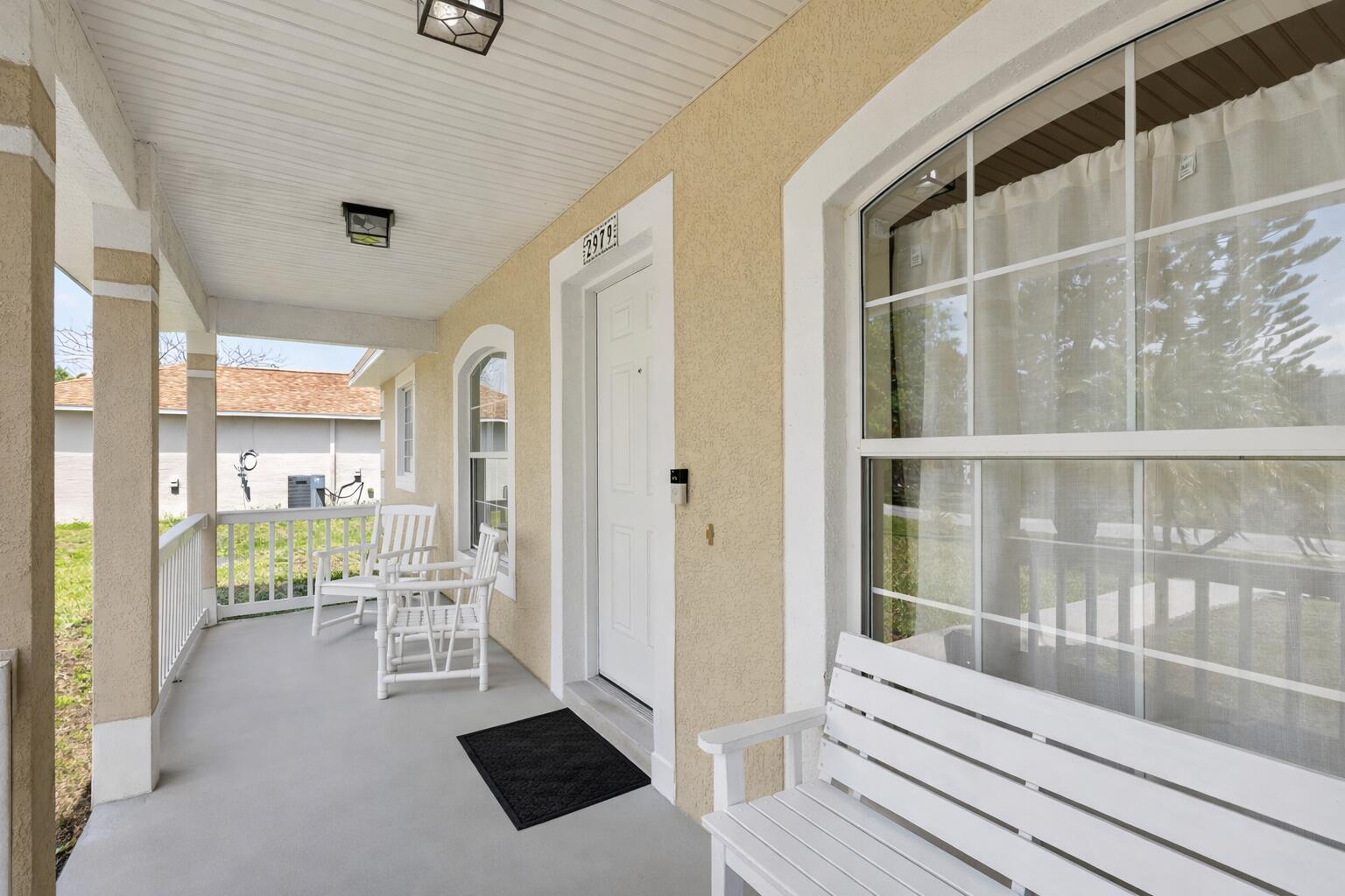 2979 Sw Moody Terrace Property Photo 4