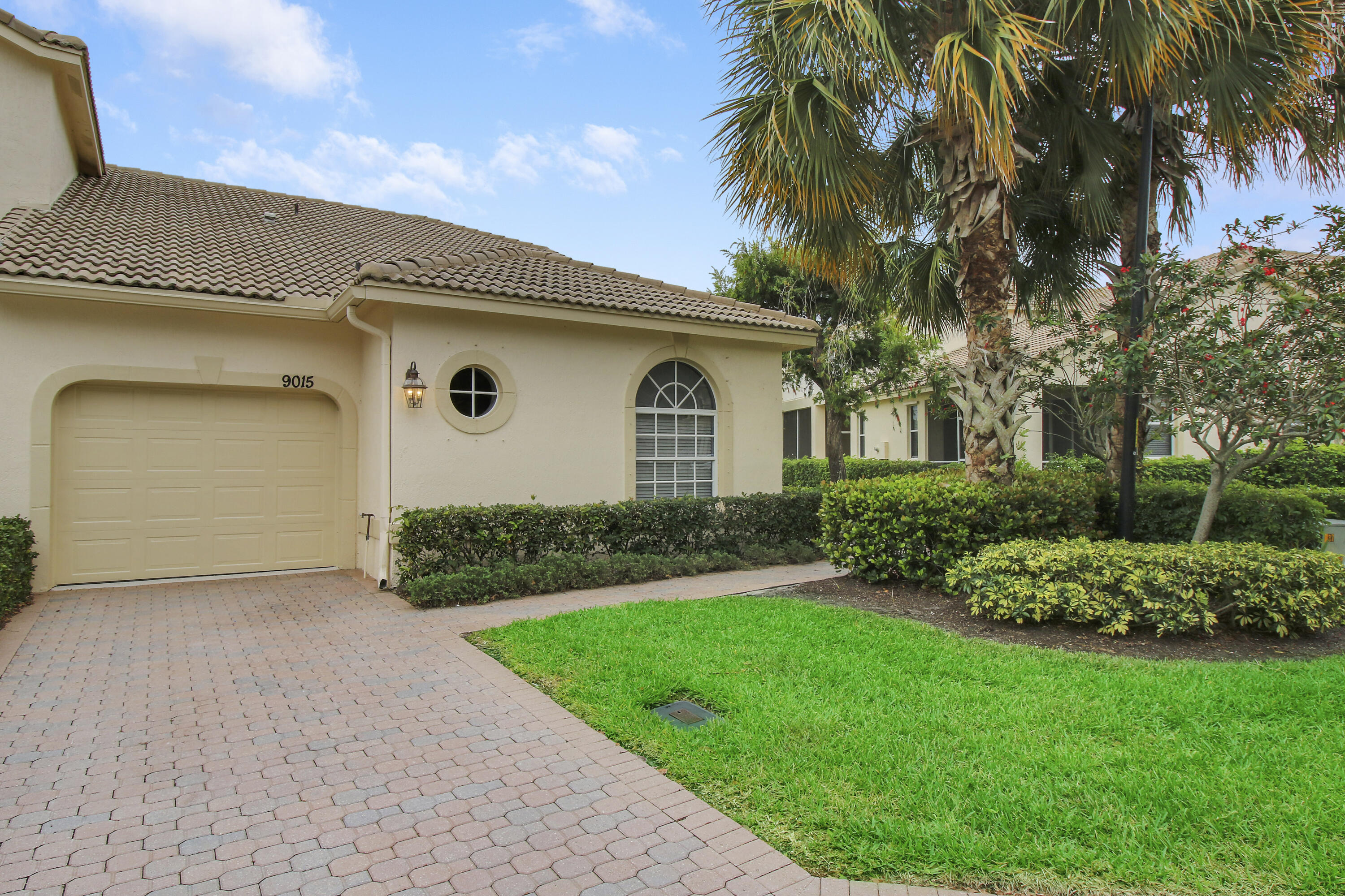 9015 Sand Shot Way Property Photo 1