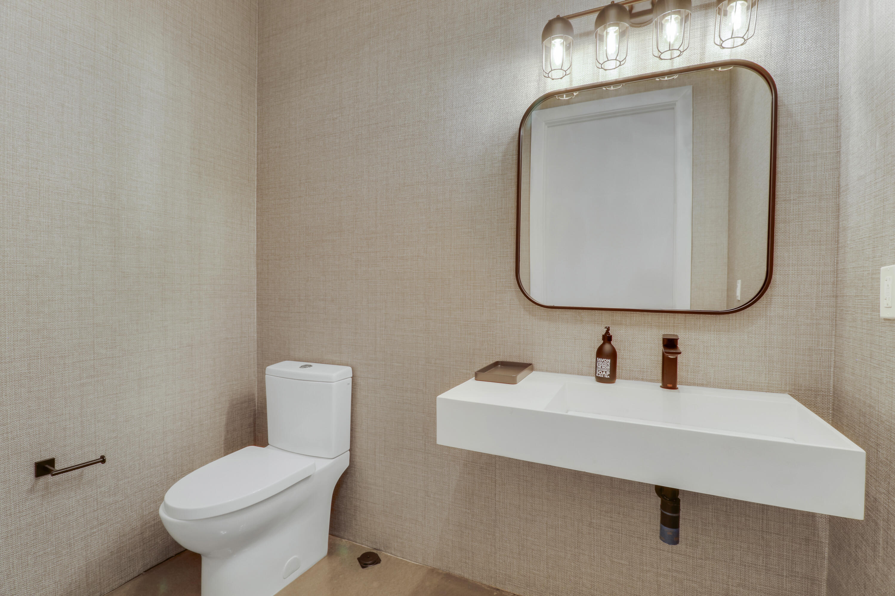 7210 Haverhill Business Parkway 13 Property Photo 17