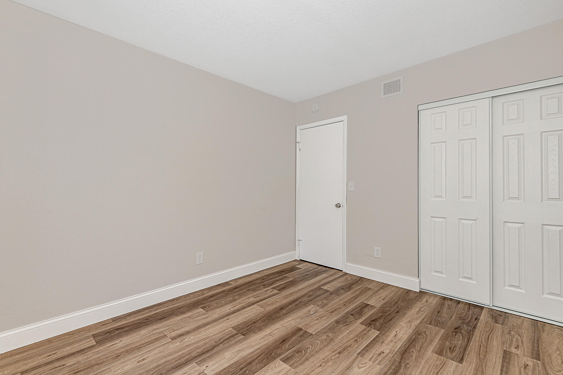 11500-11506 Nw 43rd Court Property Photo 25