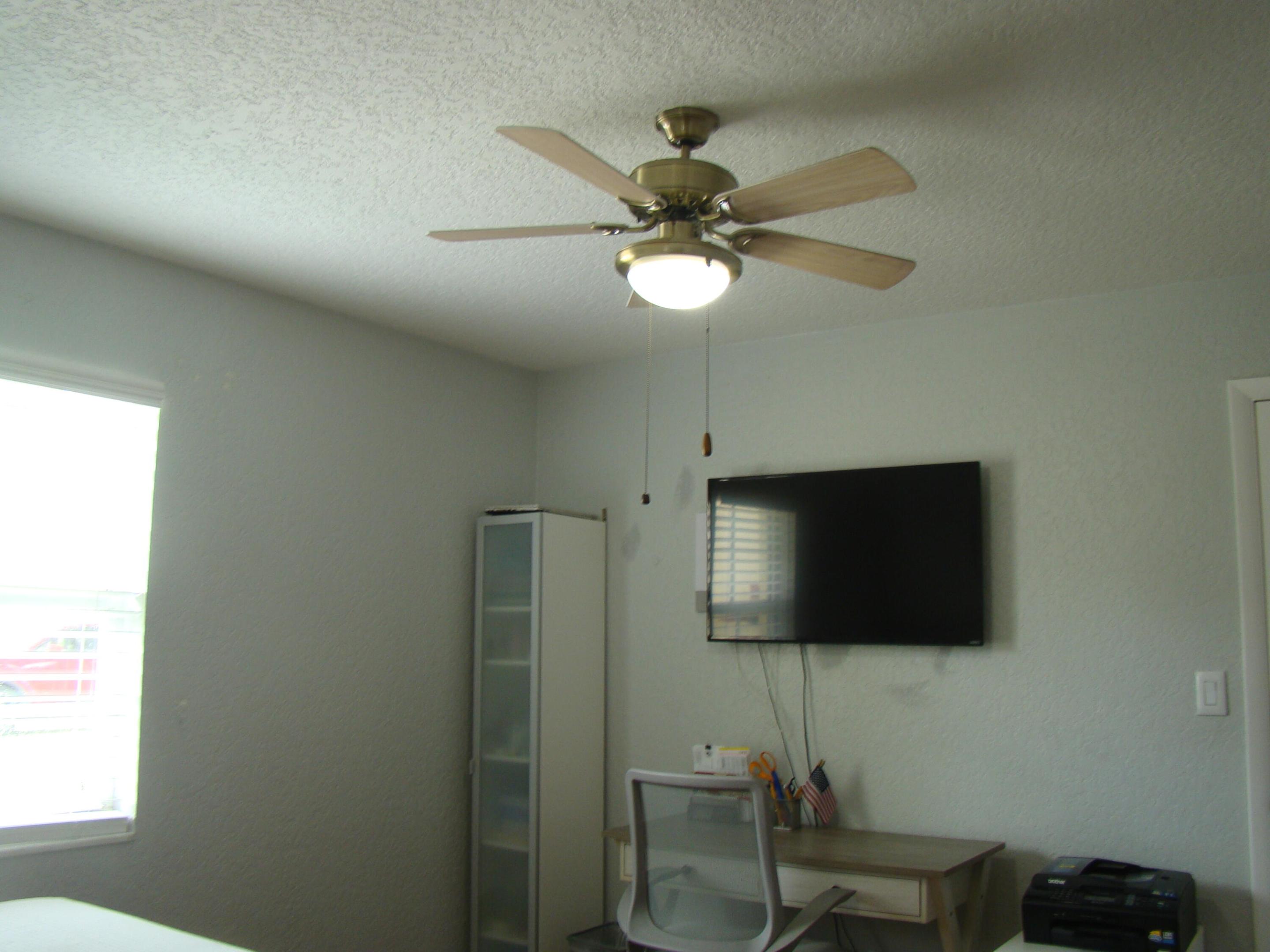 6934 Nw 31st Avenue C-13 Property Photo 24