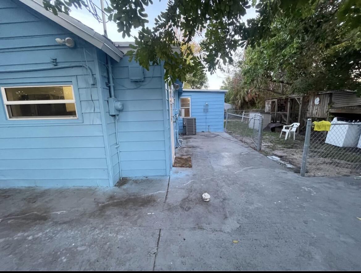 1905 Florida Street Property Photo 16