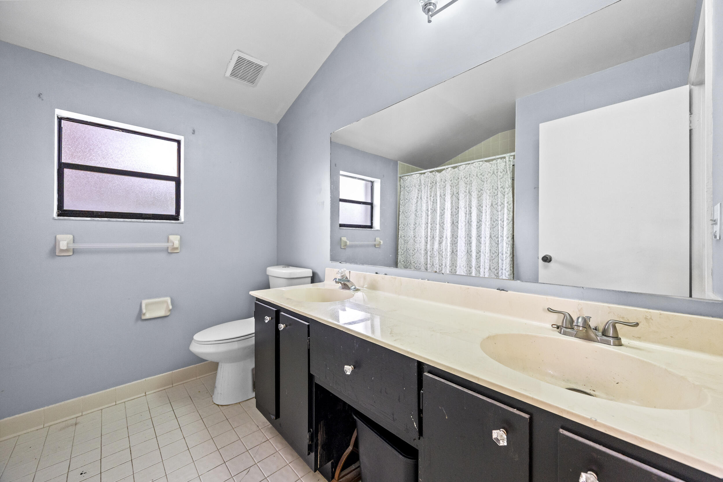 2640 Gately Drive W 1601 Property Photo 32