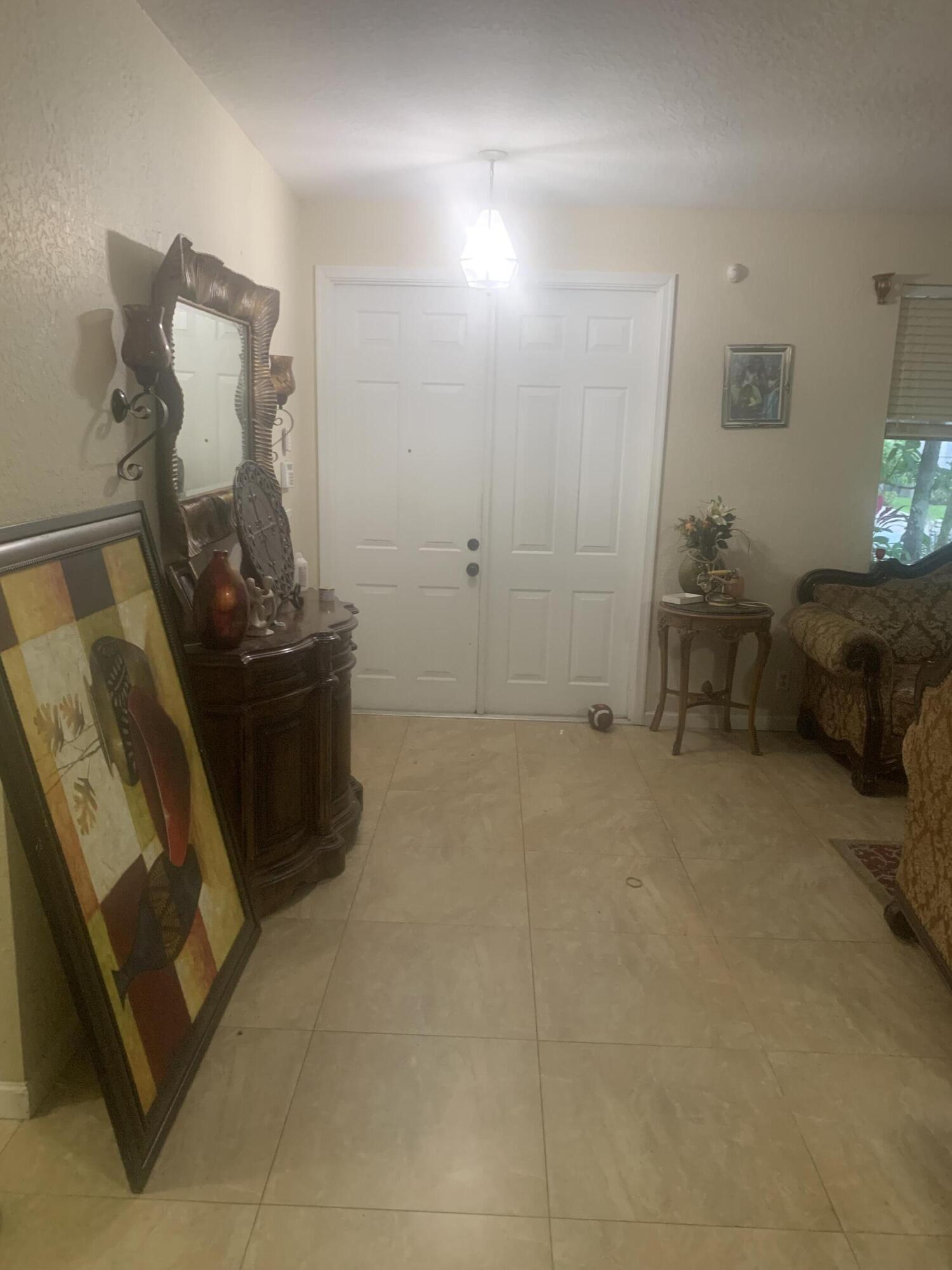 433 Gazetta Way Property Photo 2