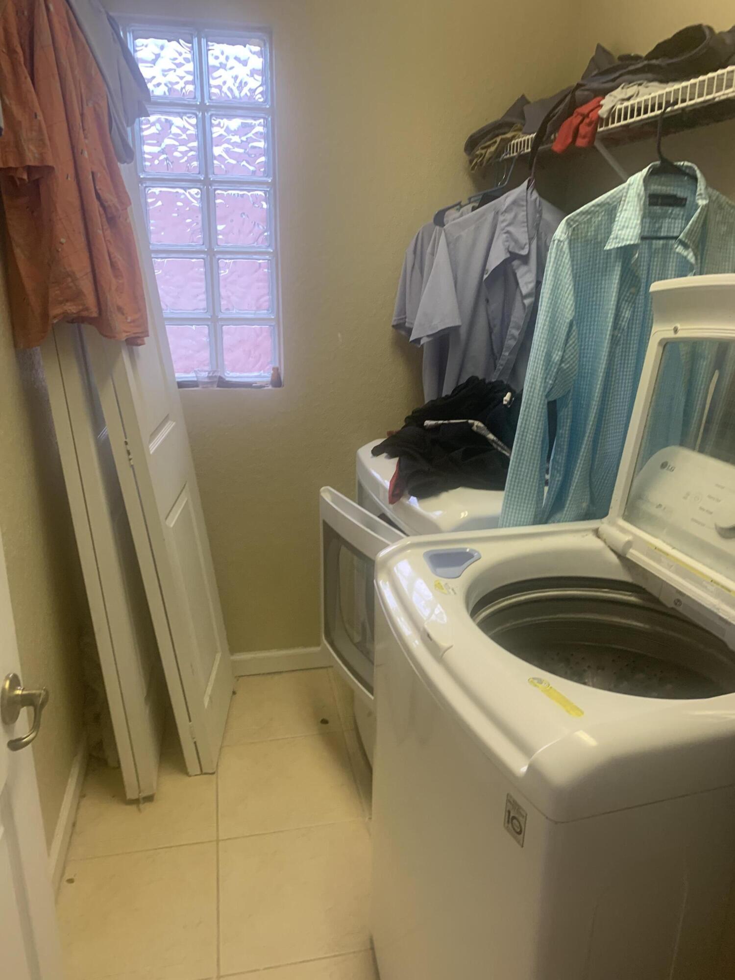 433 Gazetta Way Property Photo 17