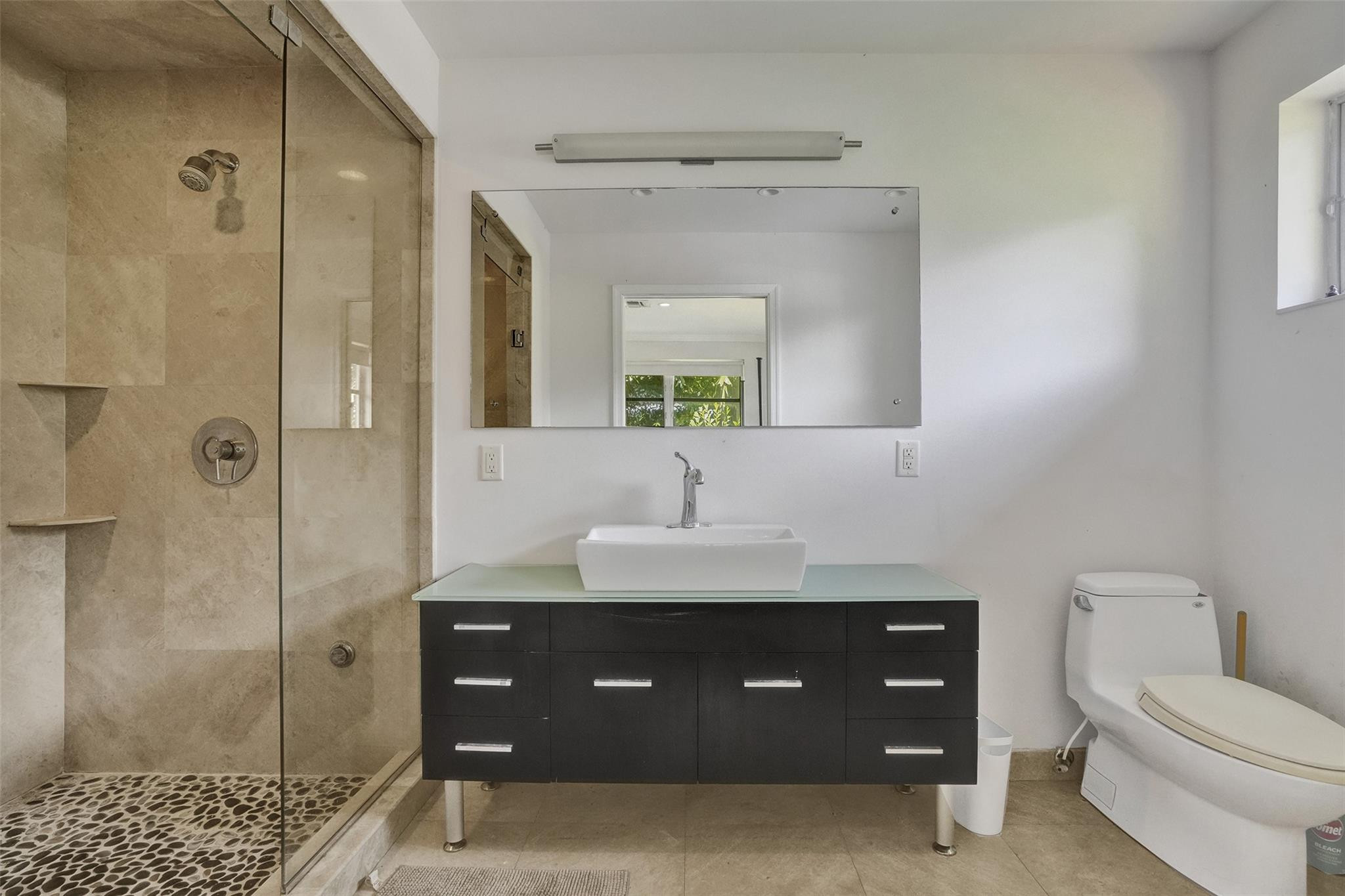 B26016557 Property Photo 10