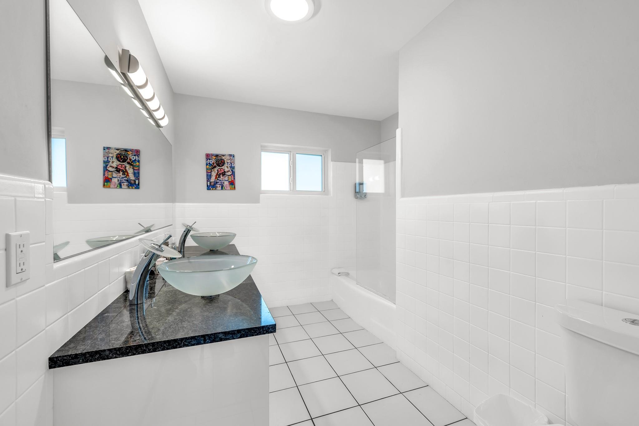 2812 Ne 27th Street Property Photo 26