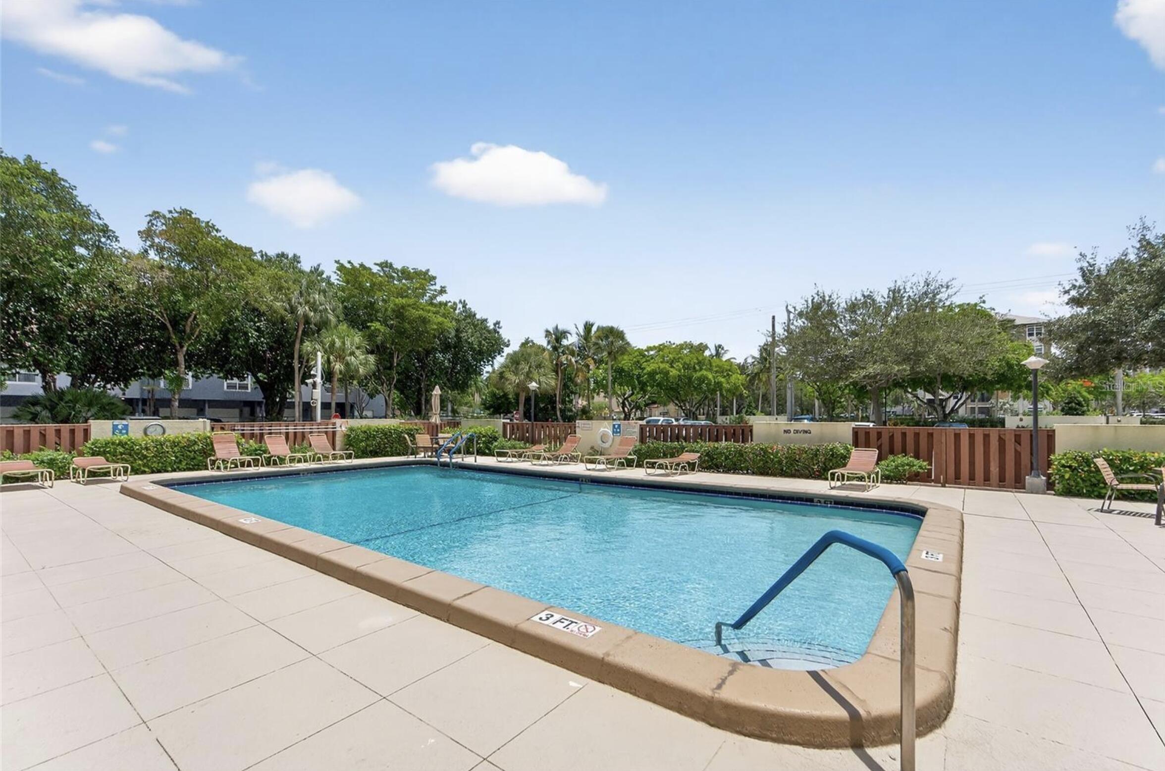 10777 W Sample Road 1212 Property Photo 18