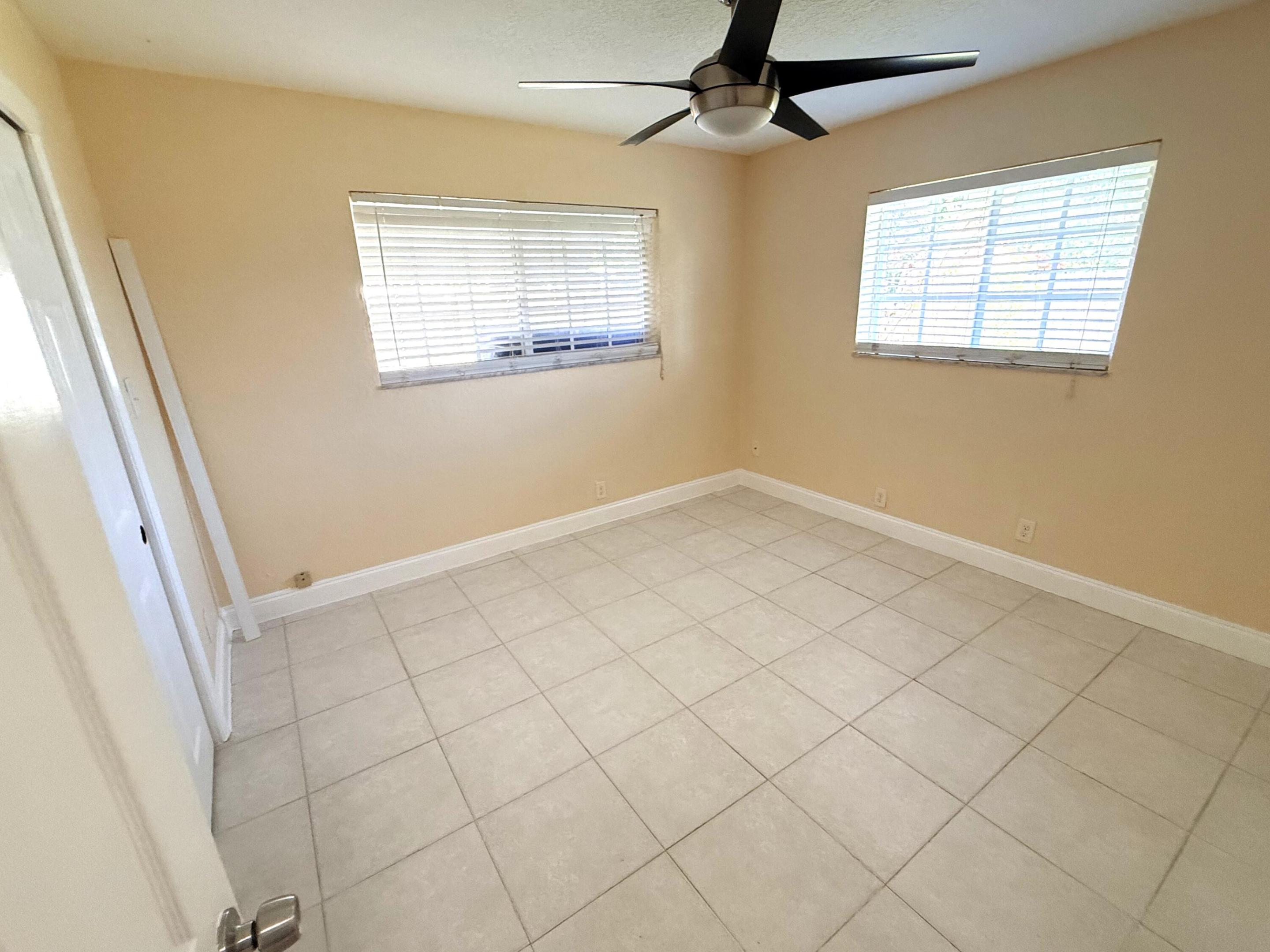 551 Se 15th Street W Property Photo 4