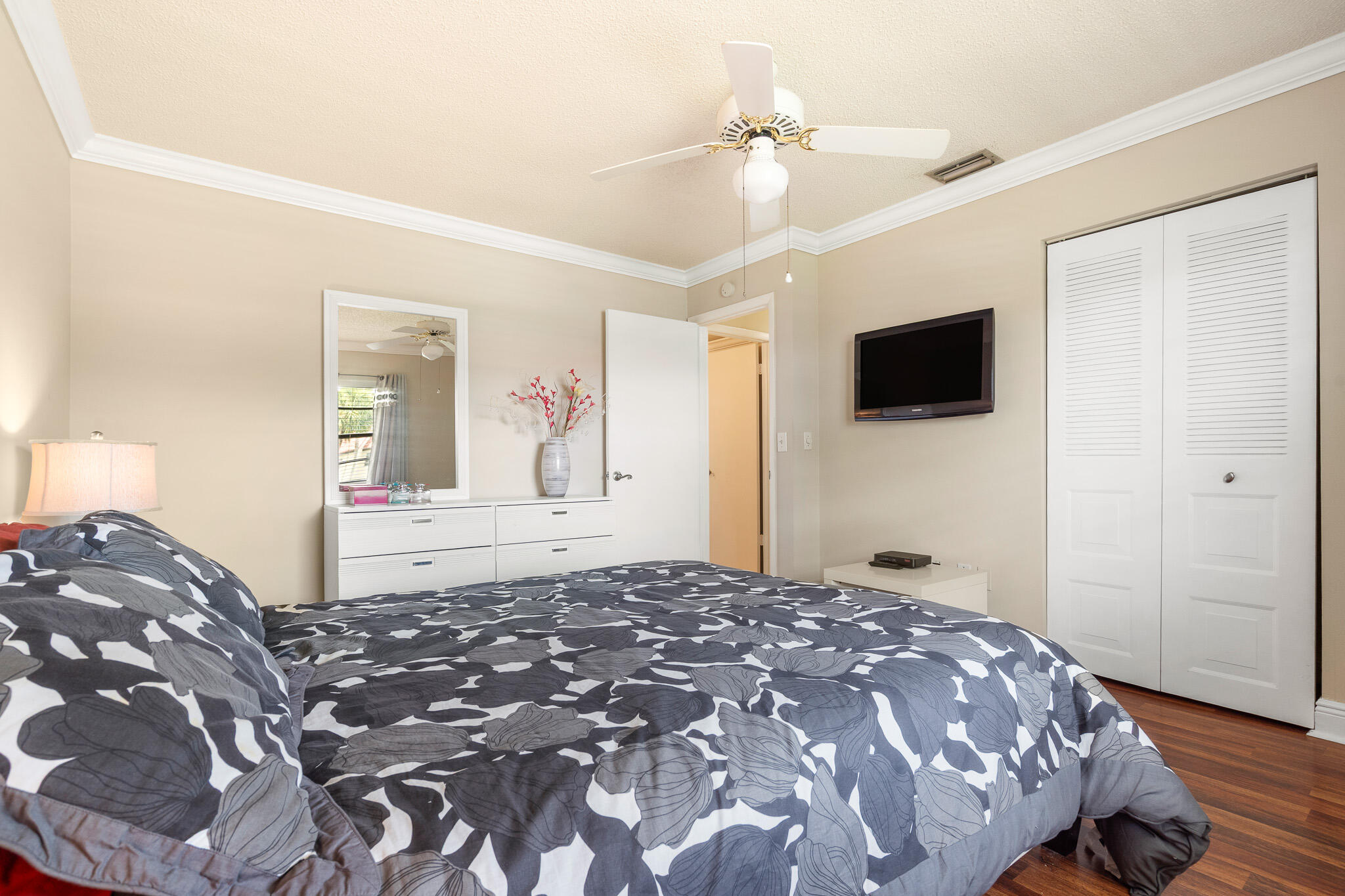 21218 Lago Circle H Property Photo 33