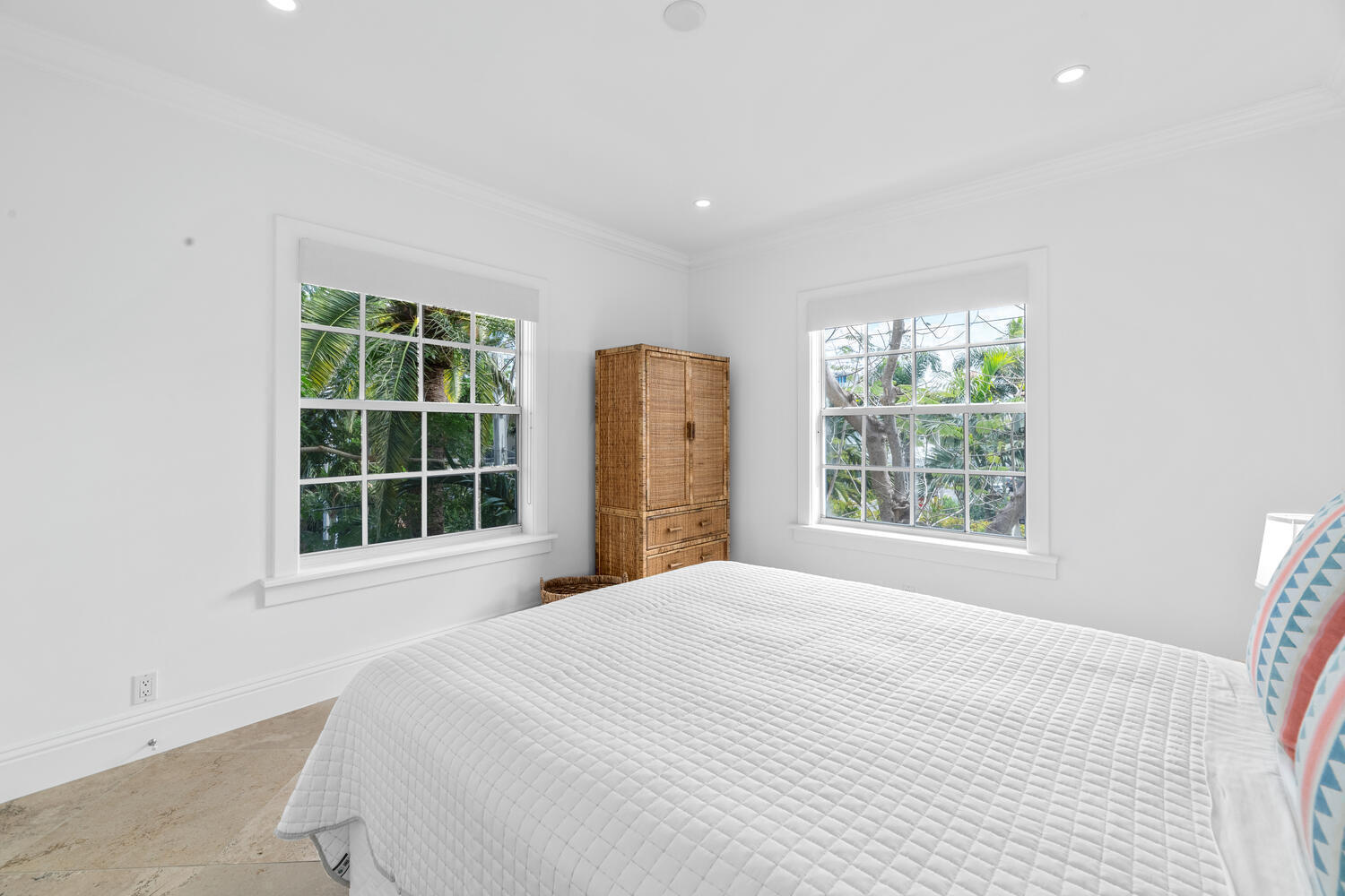 350 Cocoanut Row 3a Property Photo 30