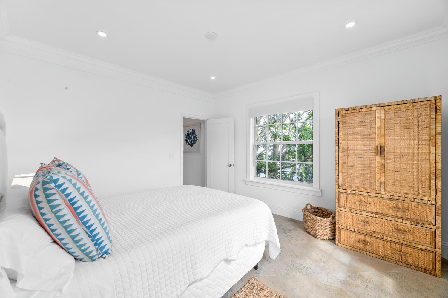 350 Cocoanut Row 3a Property Photo 31