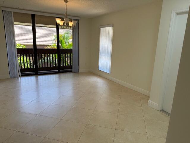 9256 Sabal Ridge Circle D Property Photo 3