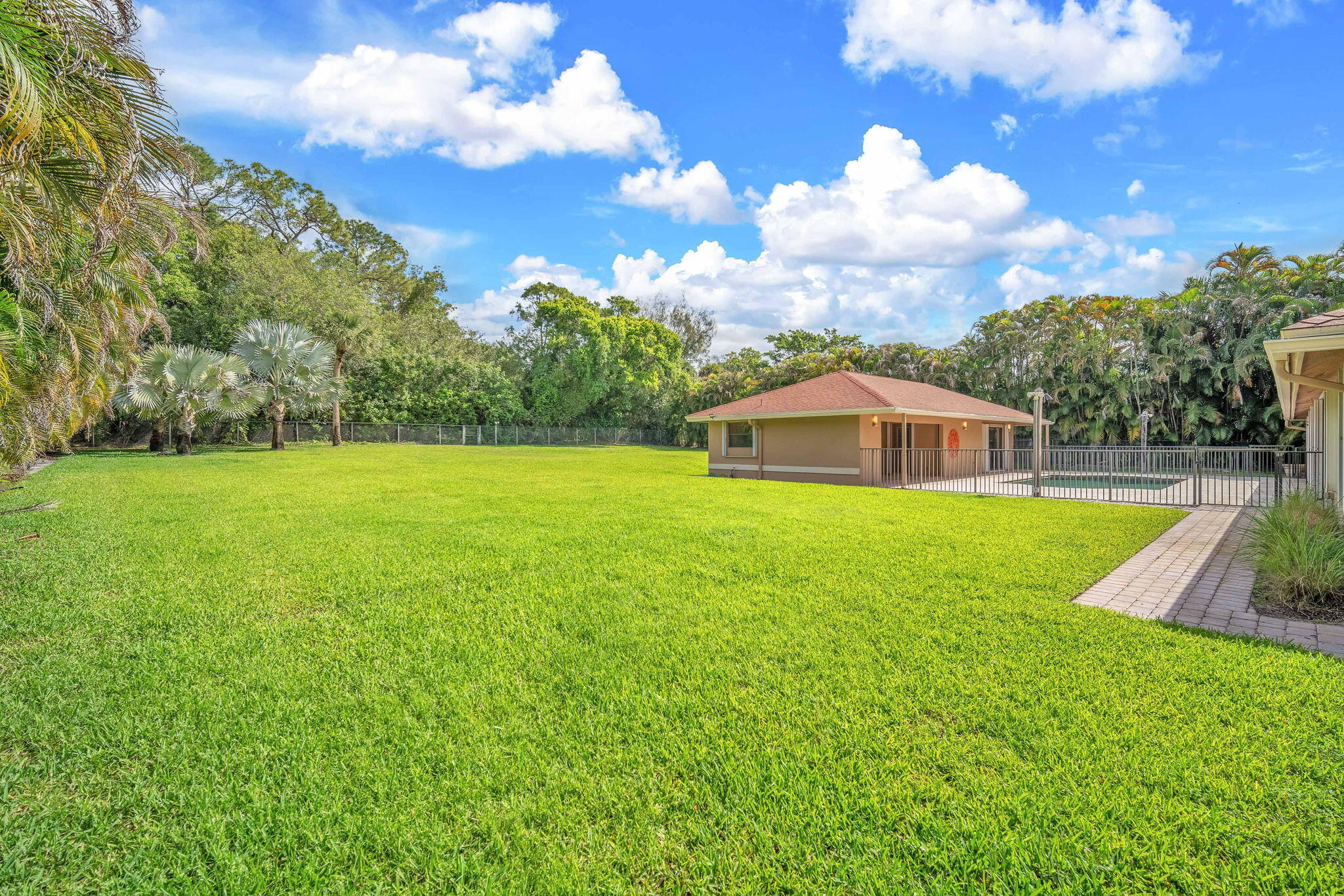 13759 Doubletree Trail Property Photo 6