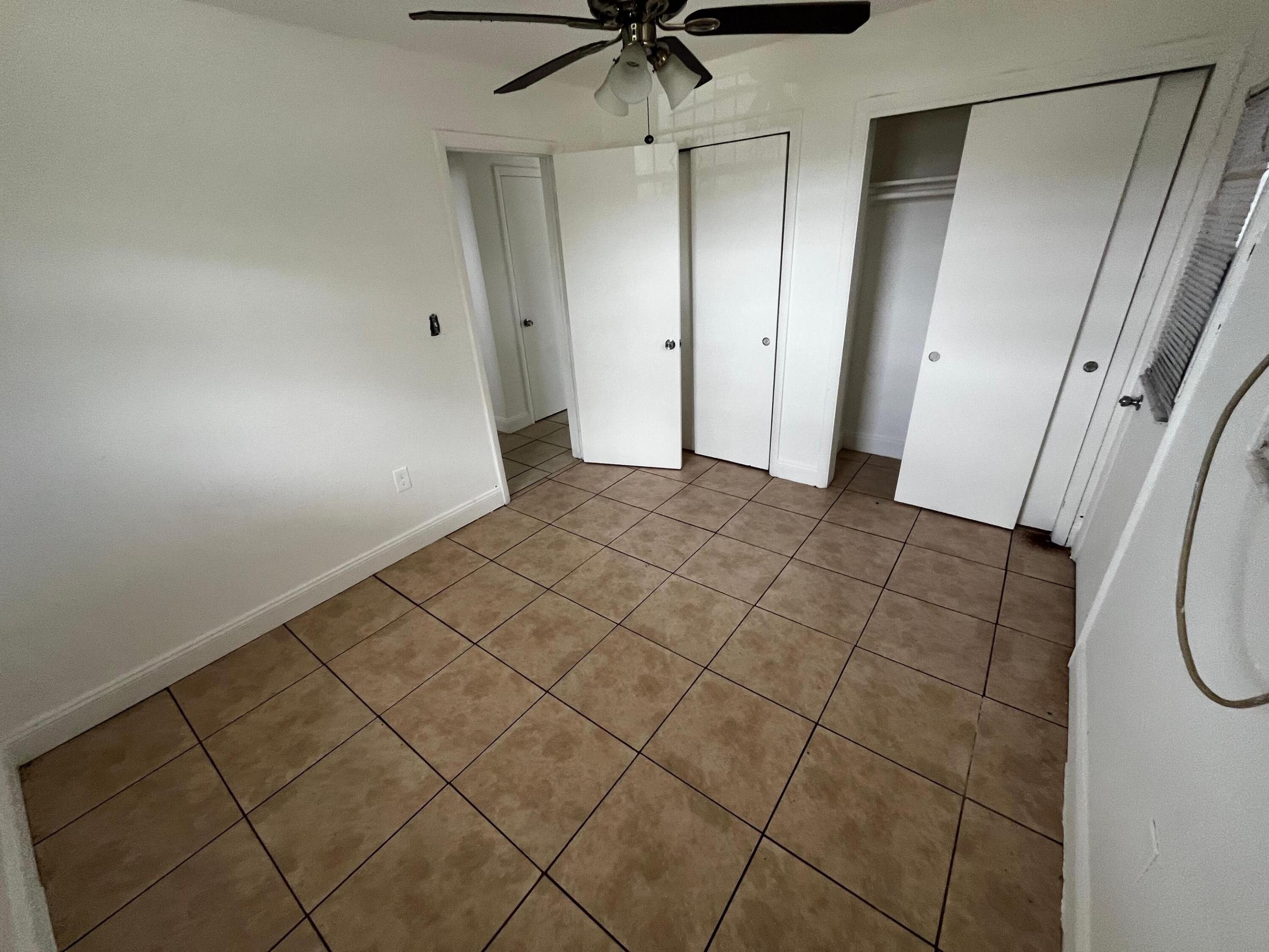 3015 Nw 8th Avenue 11 Property Photo 6