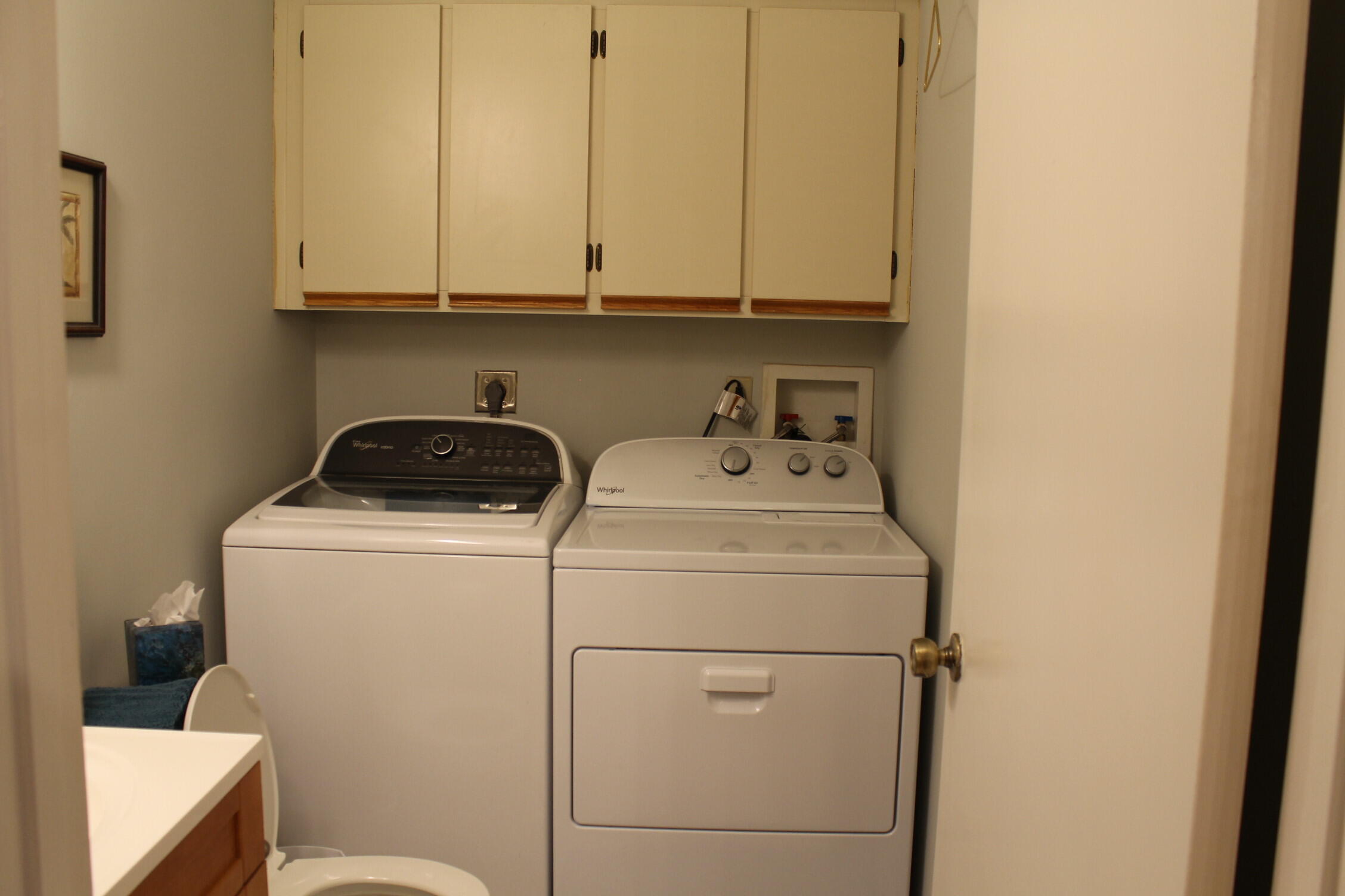 301 Se Castle Court Property Photo 11