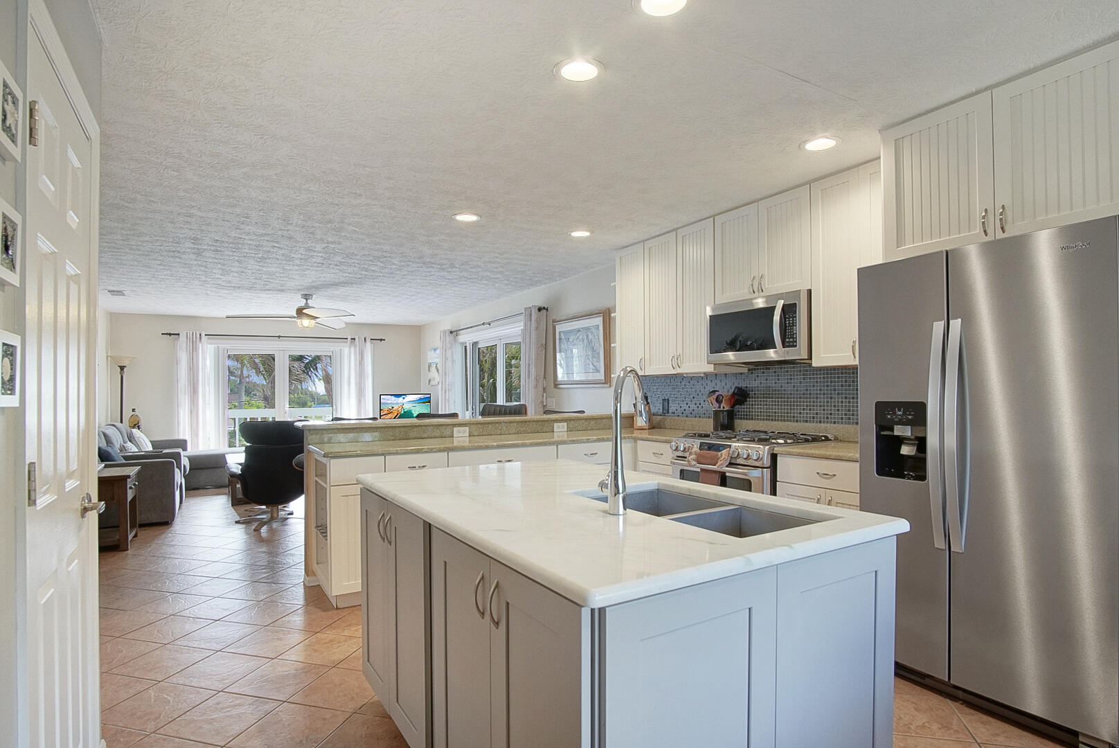 413 Hernando Street Property Photo 11
