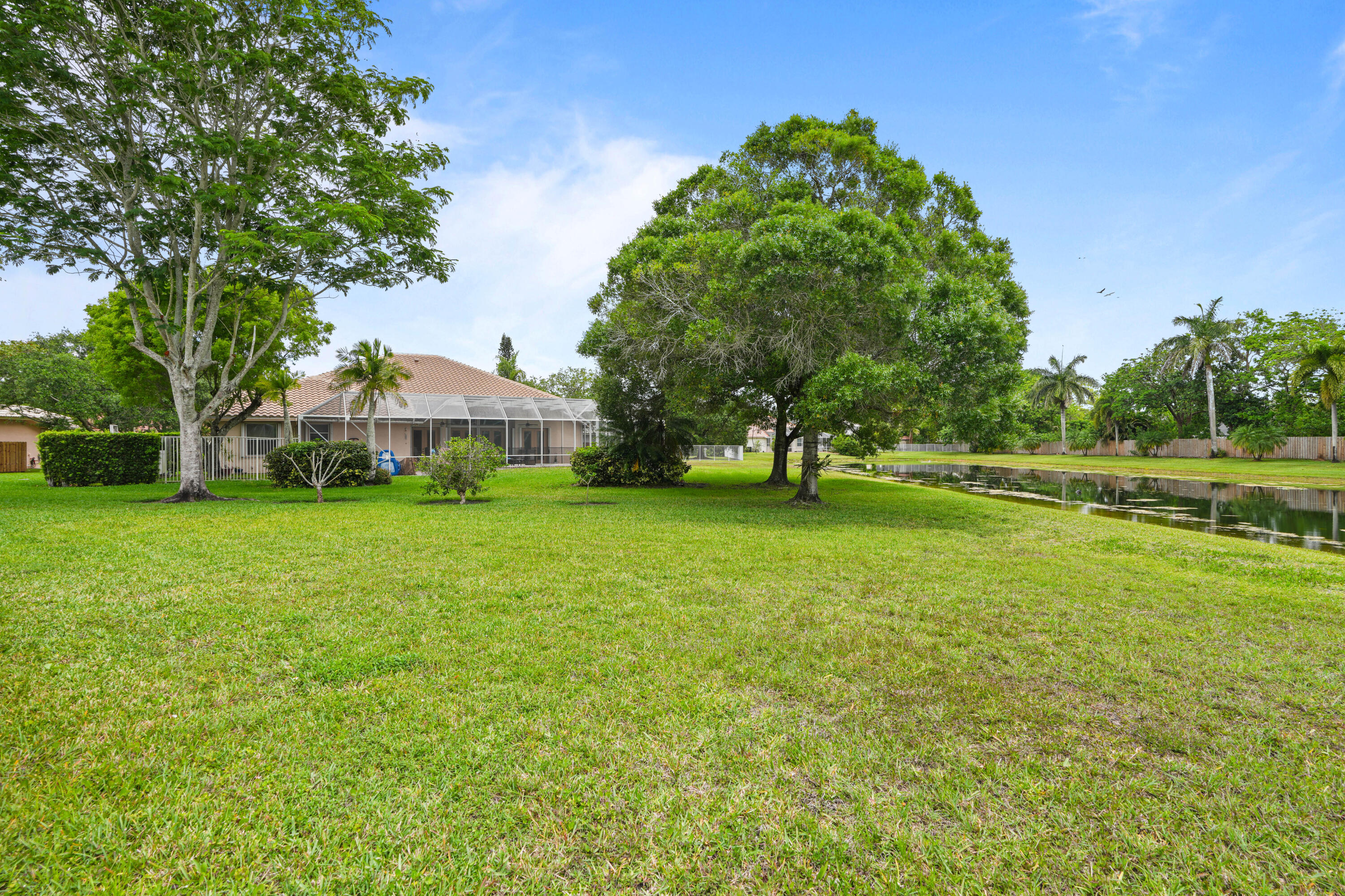 16245 Seneca Circle Property Photo 3