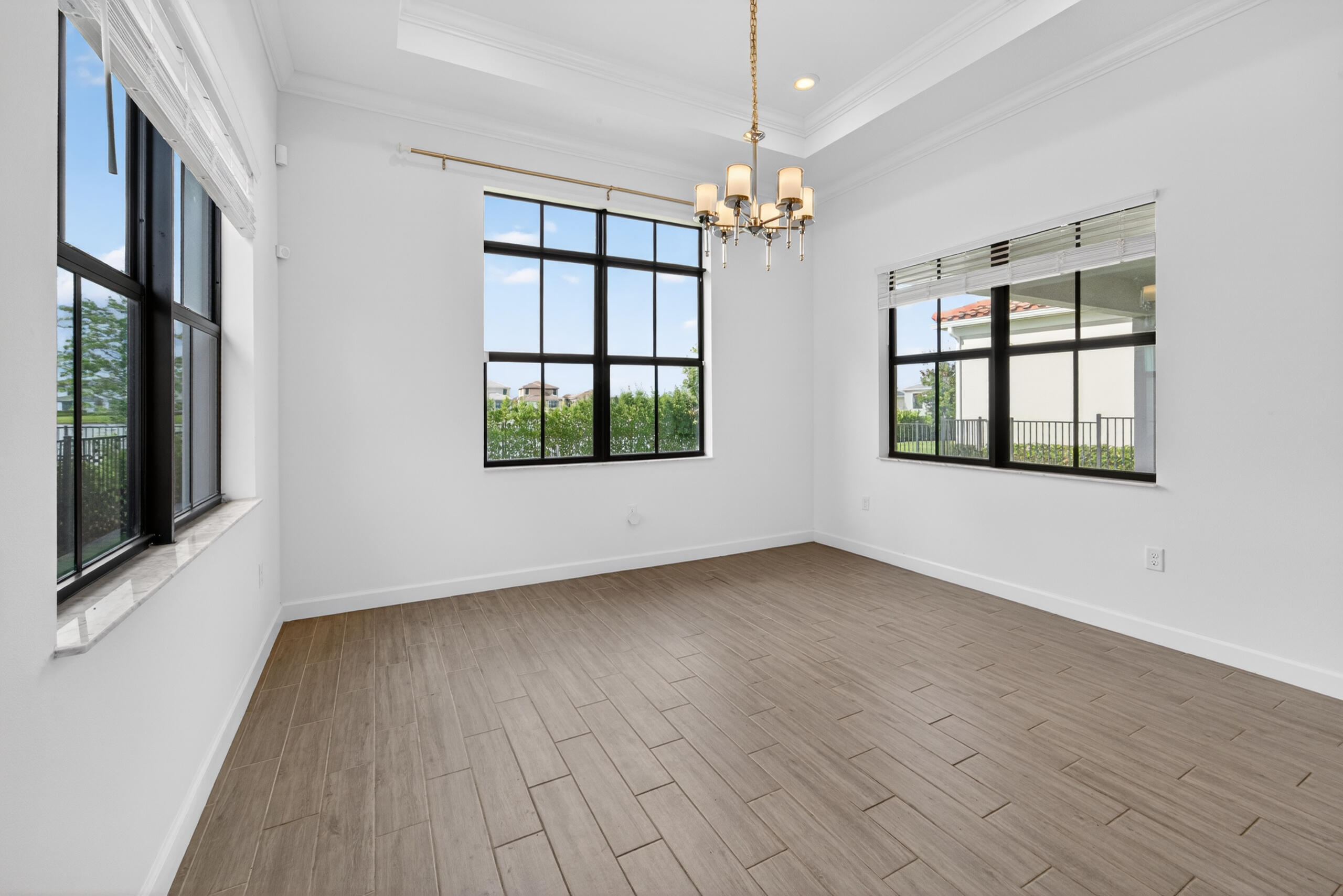 537 Se Fascino Circle Property Photo 12