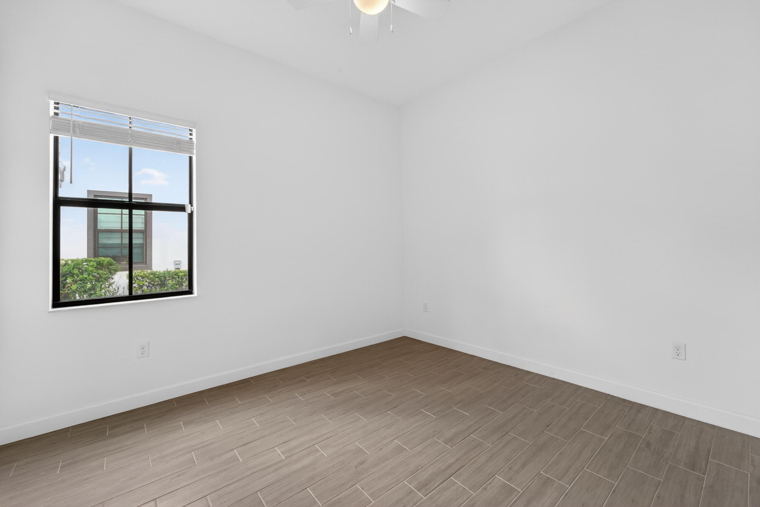 537 Se Fascino Circle Property Photo 14