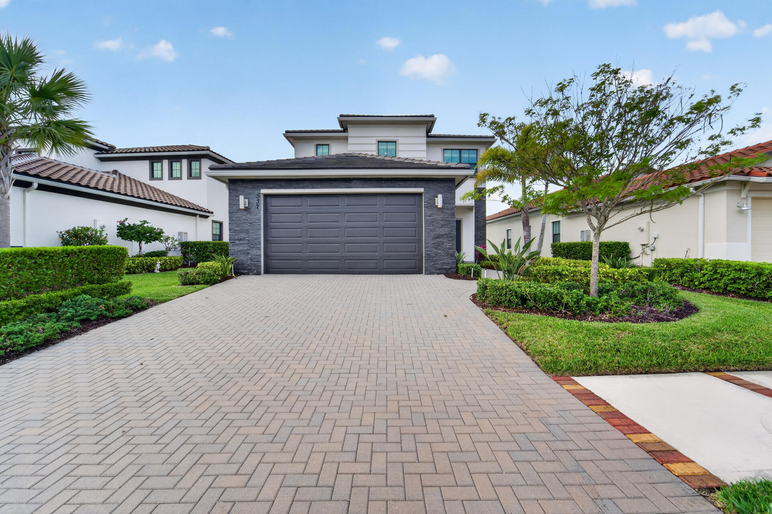 537 Se Fascino Circle Property Photo 33