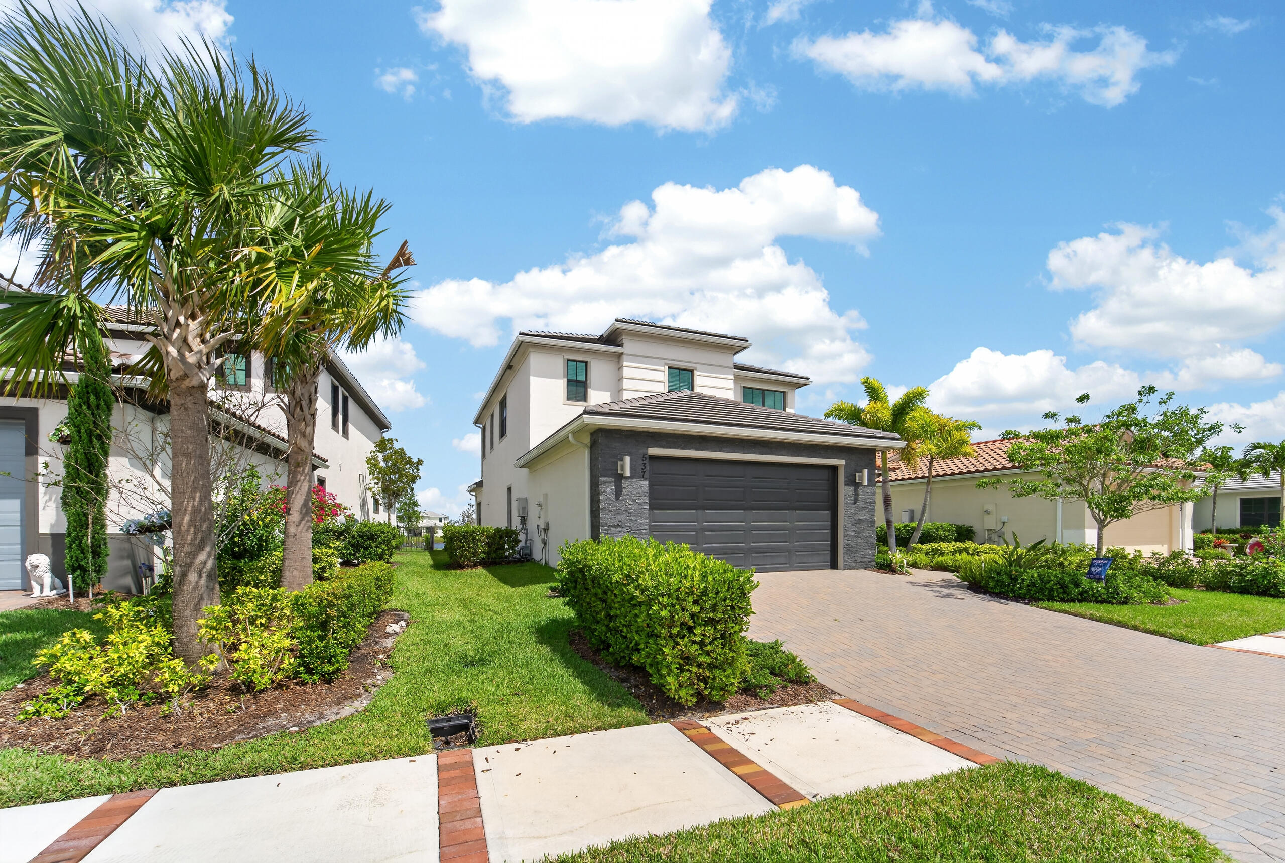 537 Se Fascino Circle Property Photo 36