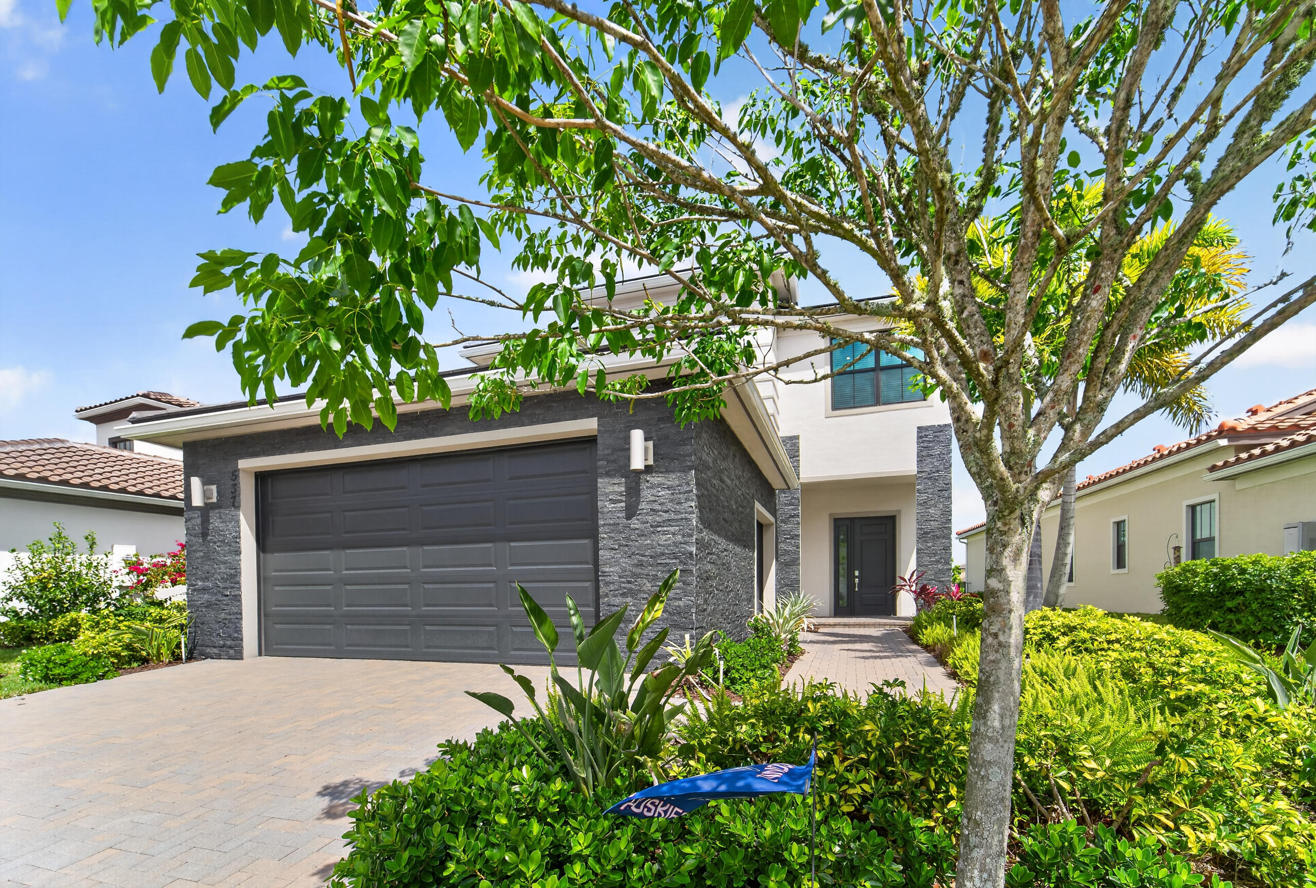 537 Se Fascino Circle Property Photo 38