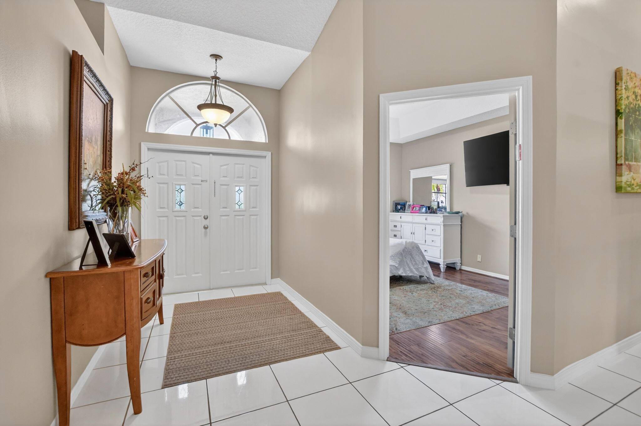 18743 Cape Sable Drive Property Photo 3