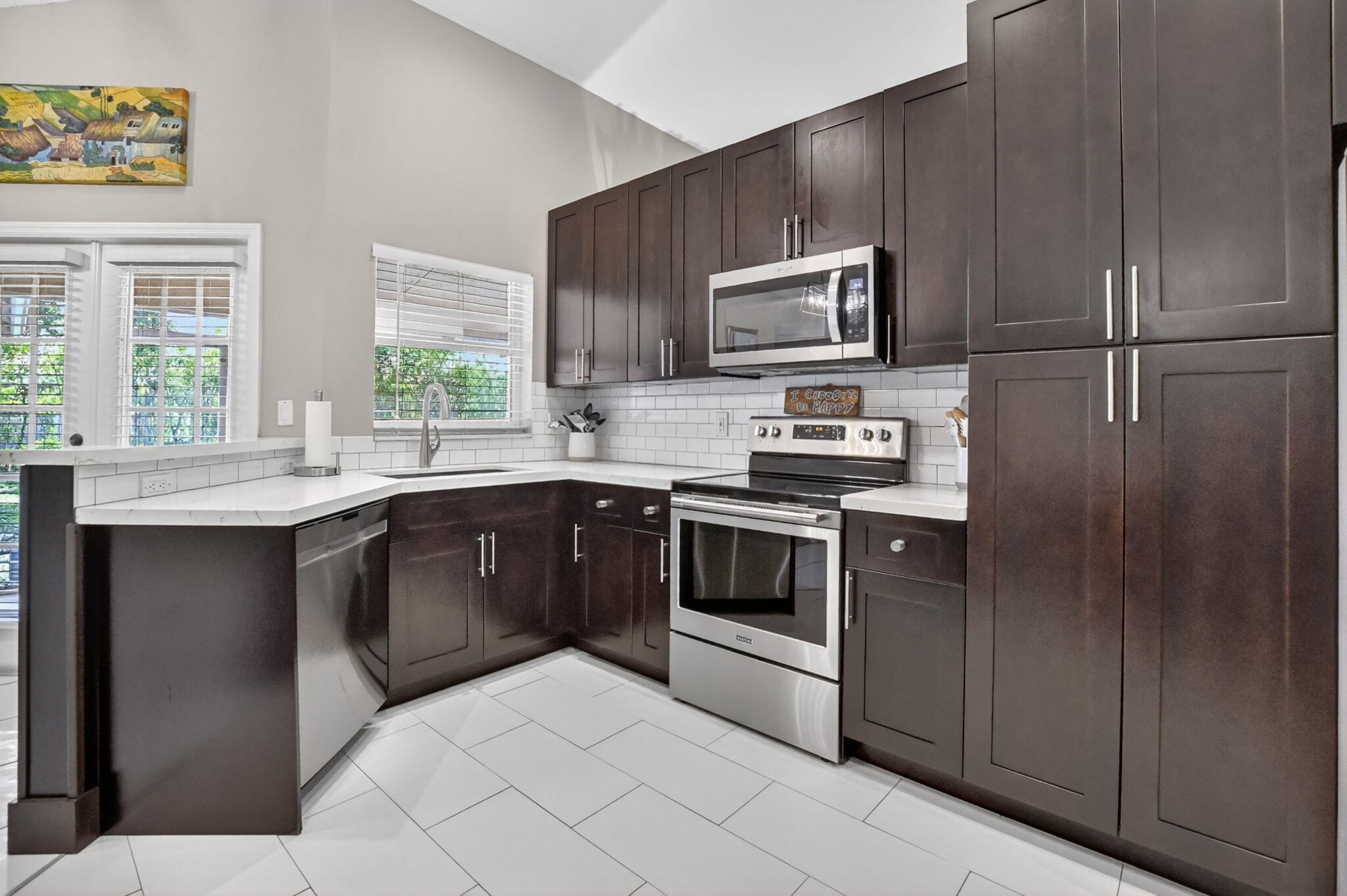 18743 Cape Sable Drive Property Photo 8