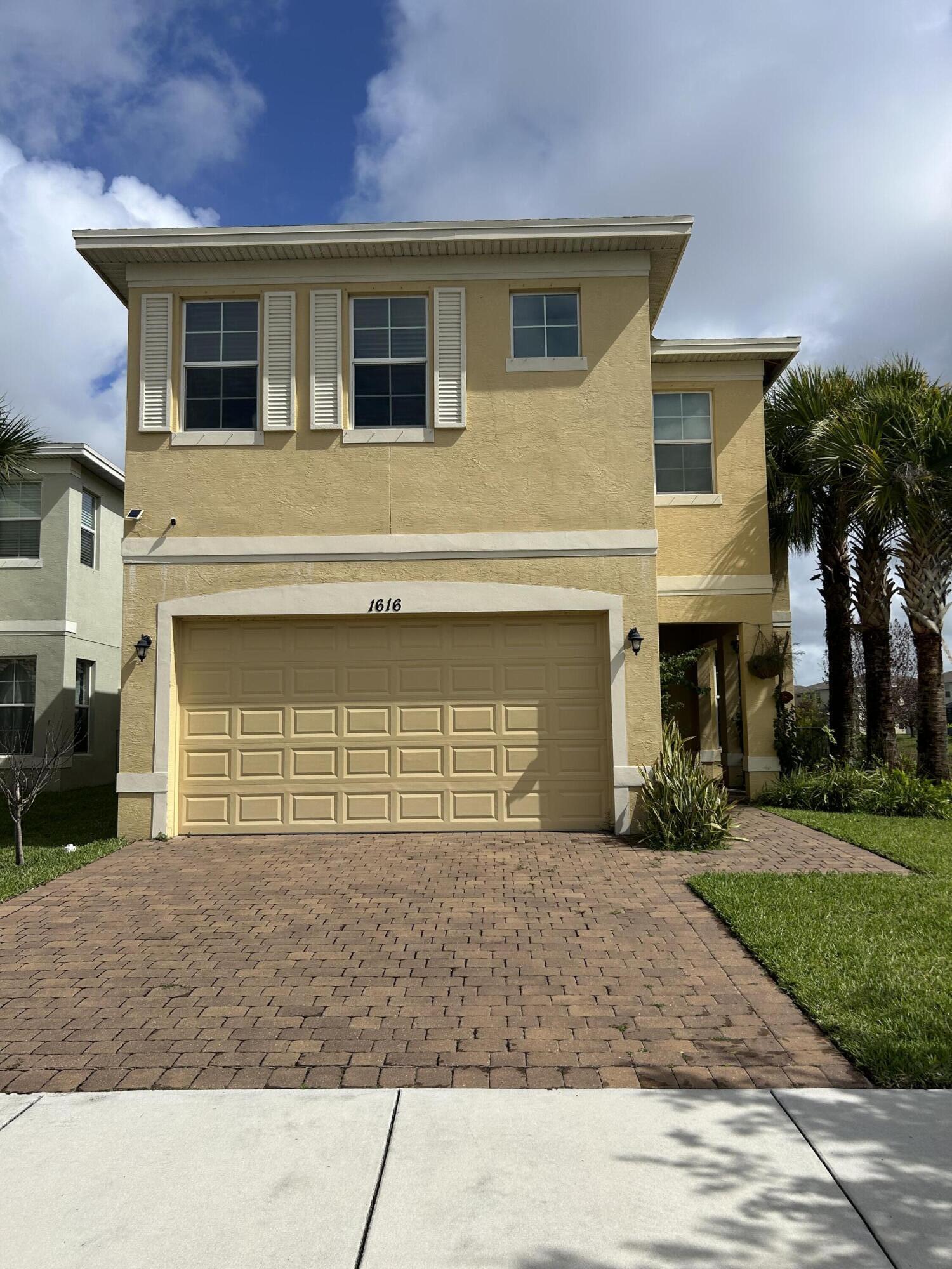 1616 Nw Cataluna Circle Property Photo 1