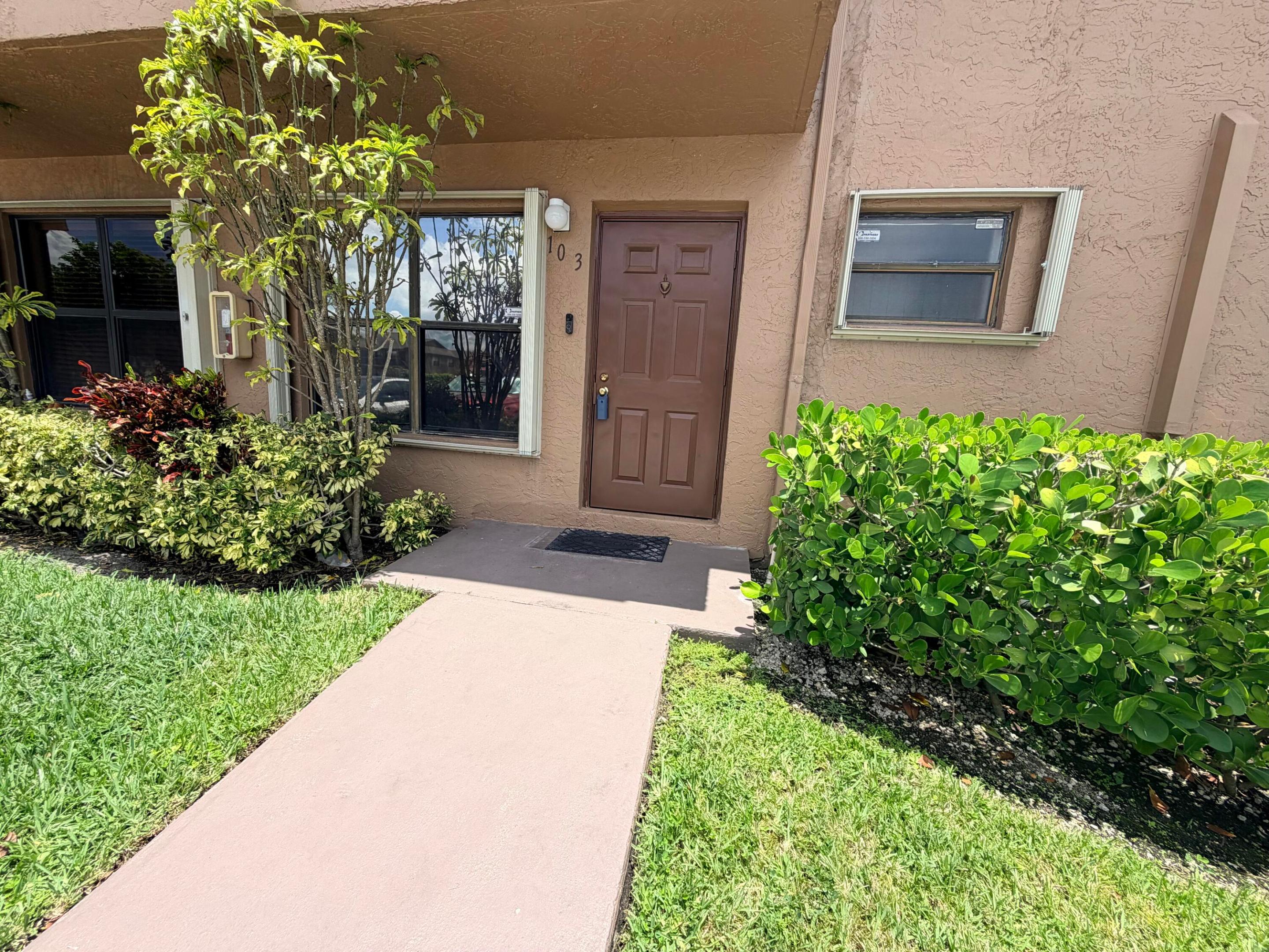 10059 Winding Lake Road 103