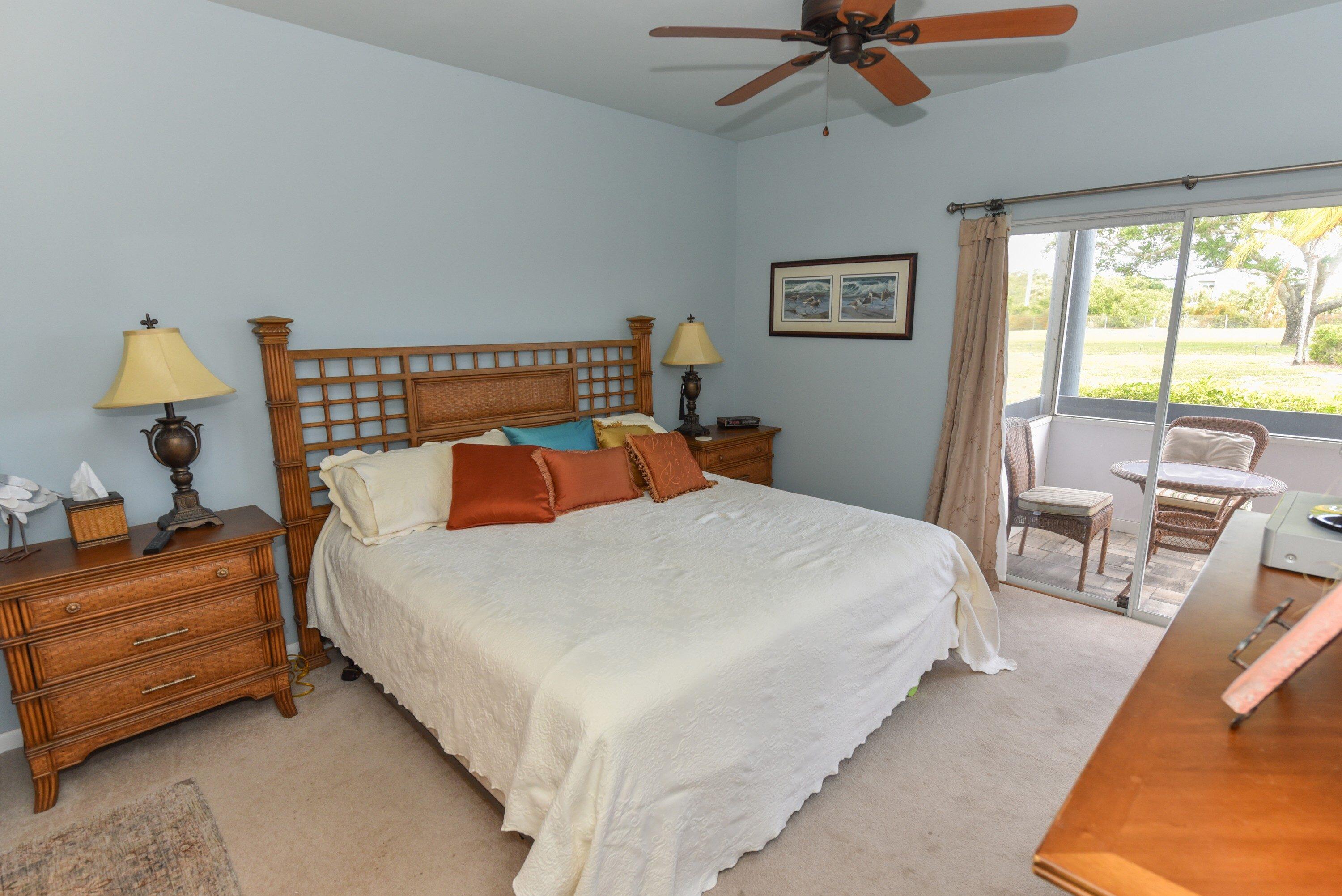 1637 Ne Nautical Place 802 Property Photo 16