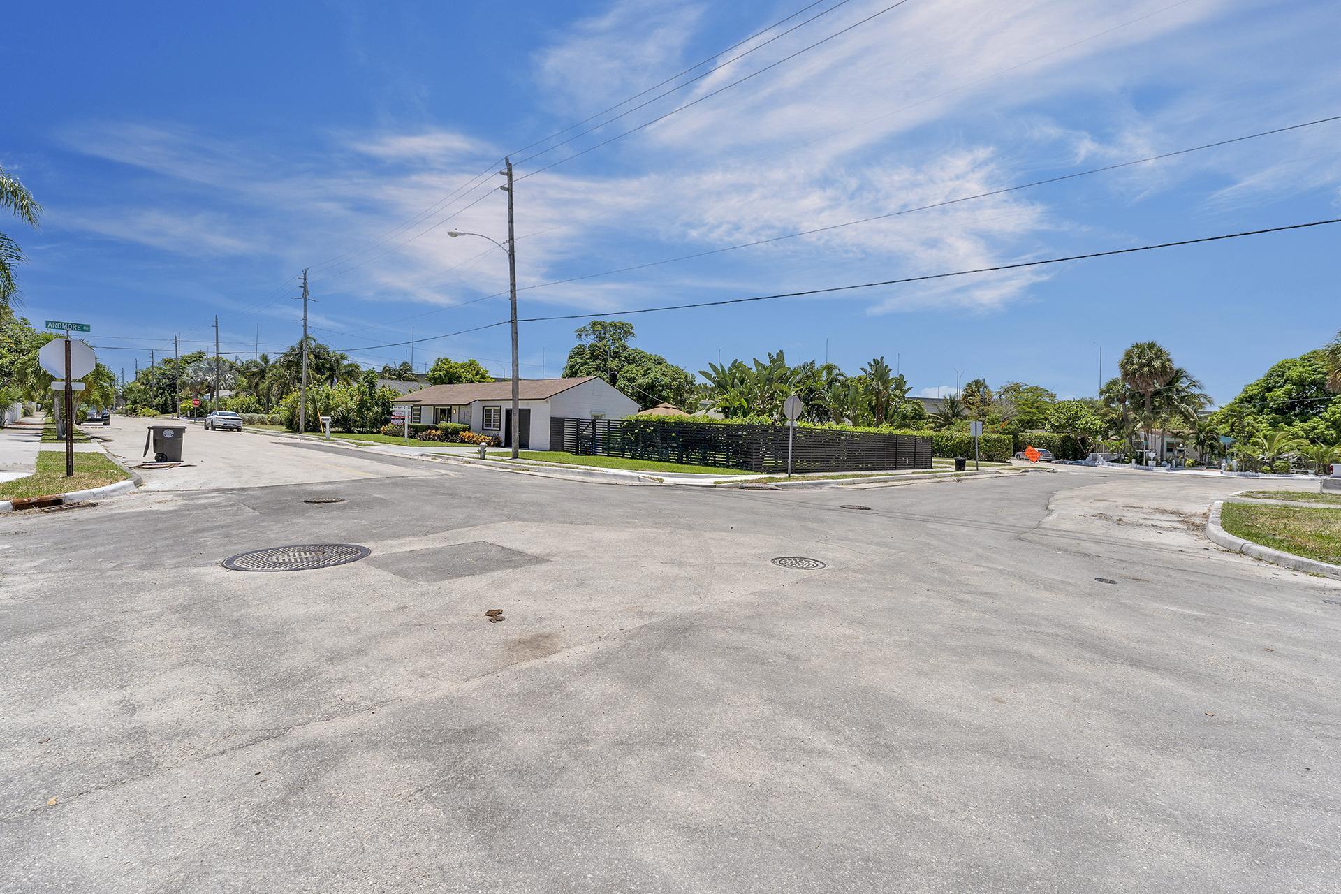 2301 Ridgeway Avenue Property Photo 47
