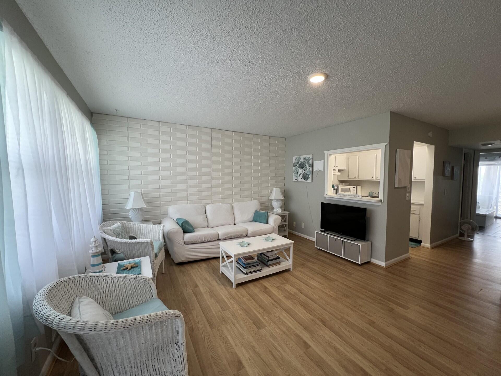 258 Markham L 258