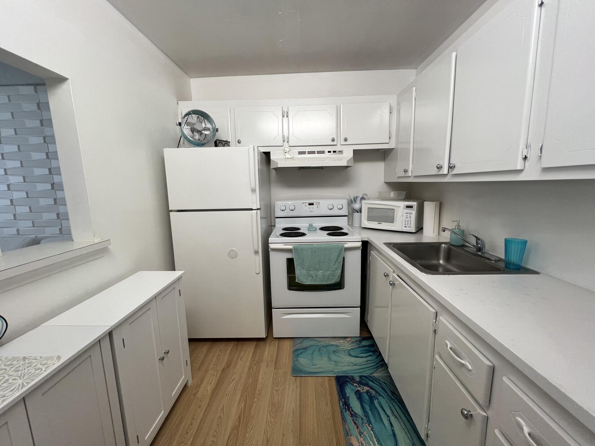 258 Markham L 258 Property Photo 5