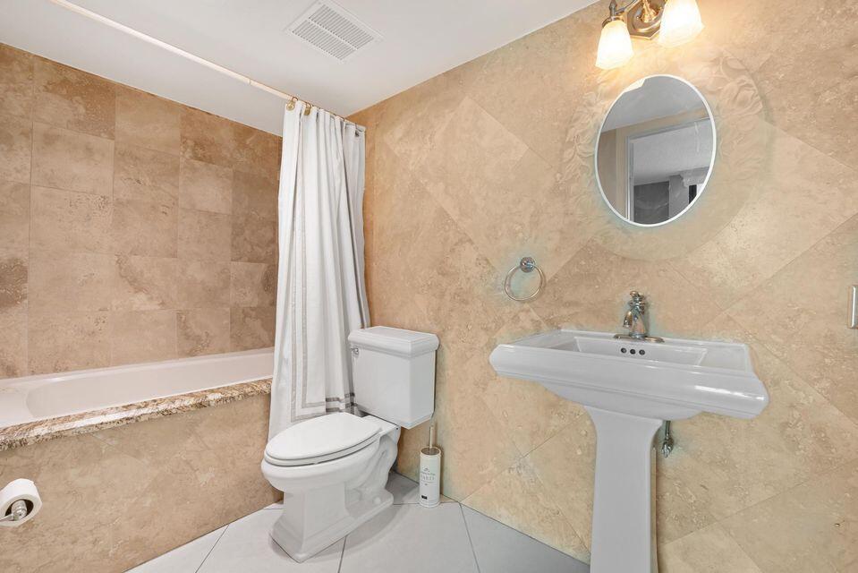 2400 Presidential Way 1206 Property Photo 19