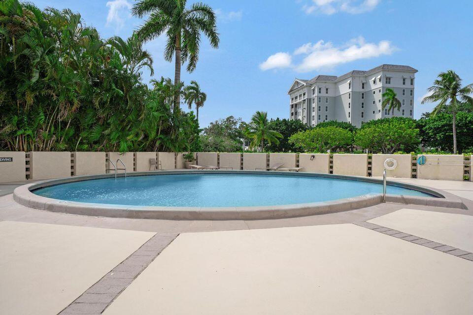 2400 Presidential Way 1206 Property Photo 29