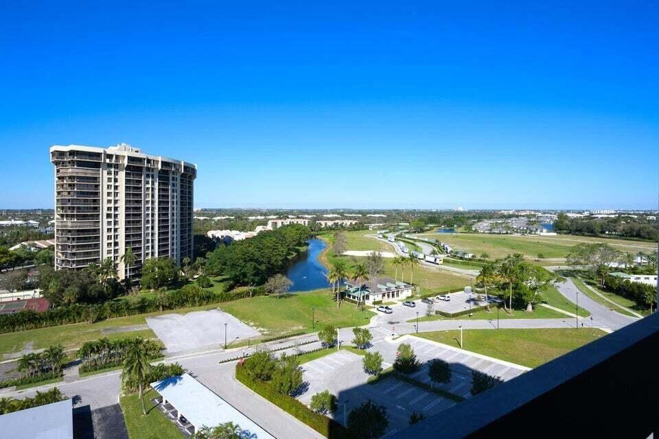2400 Presidential Way 1206 Property Photo 35