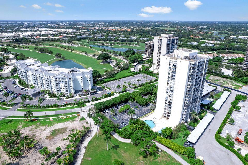 2400 Presidential Way 1206 Property Photo 37