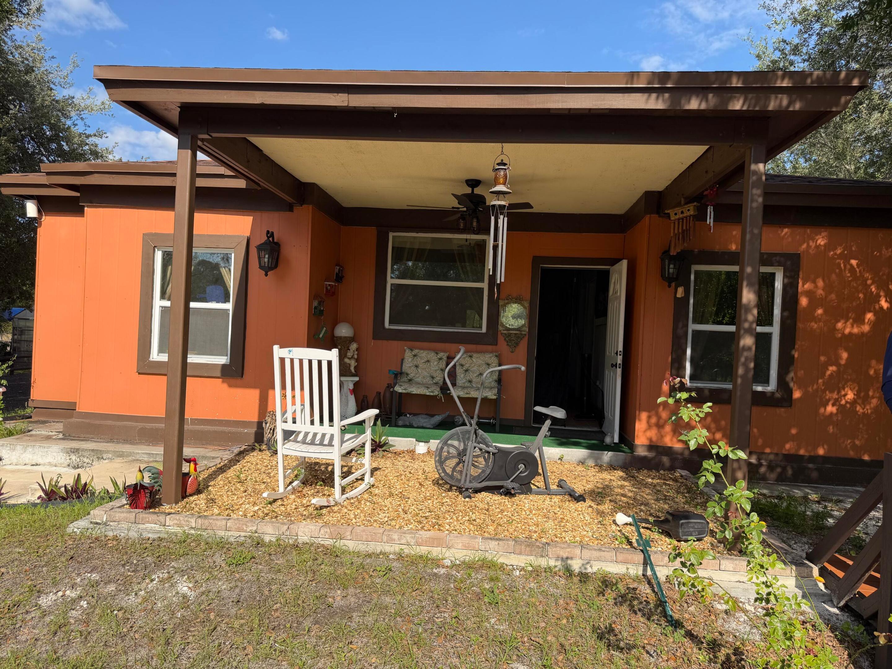 235 N Sendero Street Property Photo 1