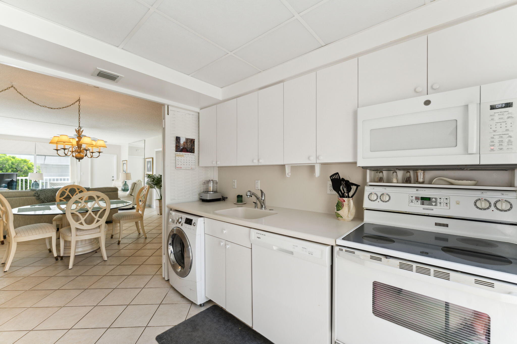 1470 S Ocean Boulevard 1002 Property Photo 12