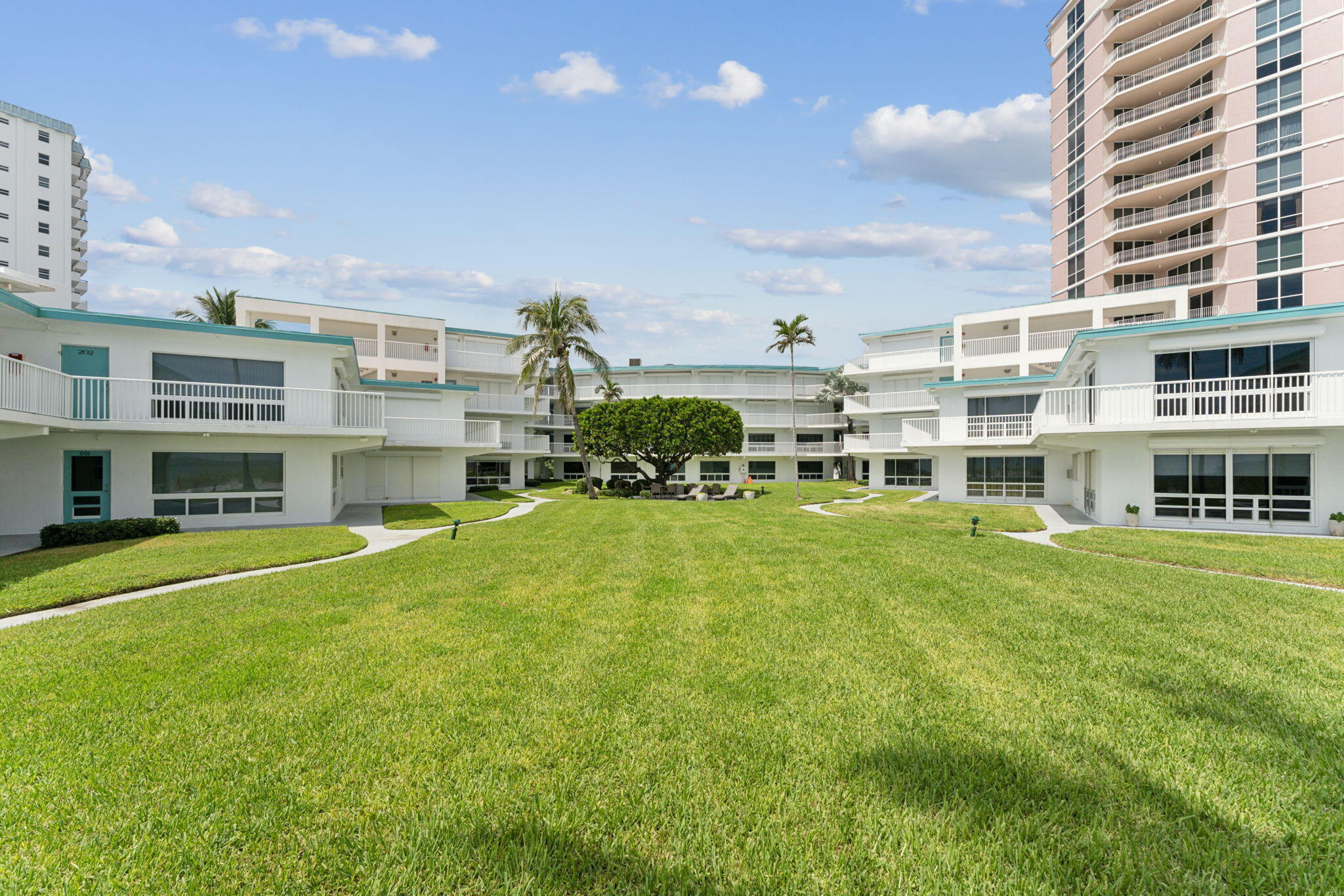 1470 S Ocean Boulevard 1002 Property Photo 27