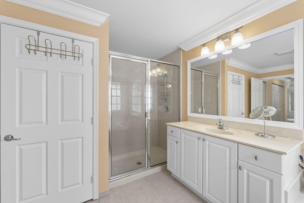 8492 Breezy Oak Way Property Photo 36