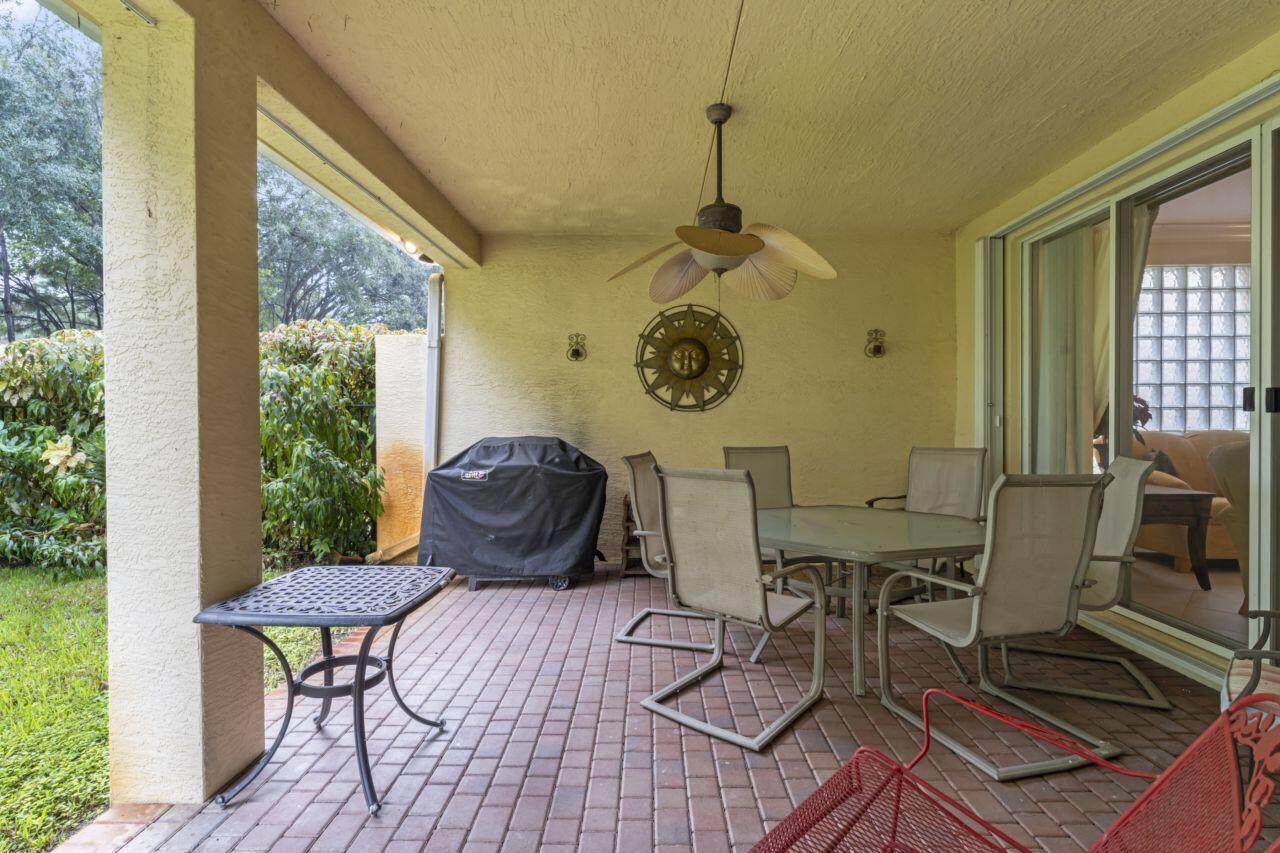 8492 Breezy Oak Way Property Photo 47