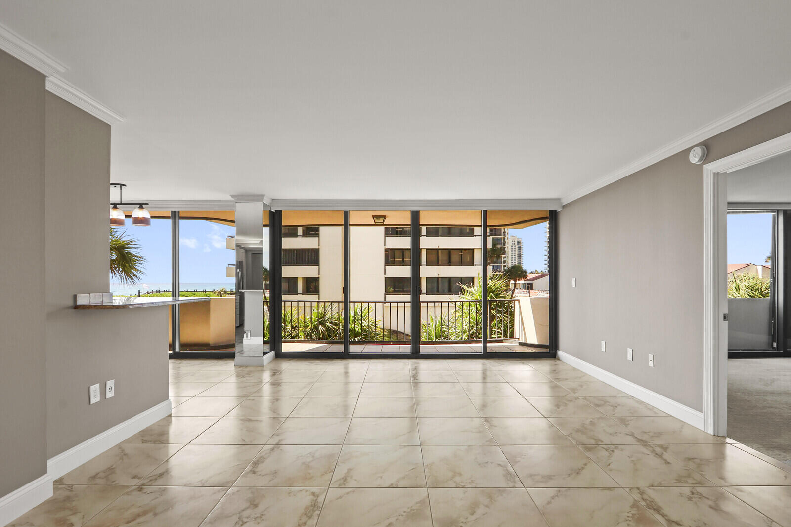 4200 N Ocean 1-203 Property Photo 6